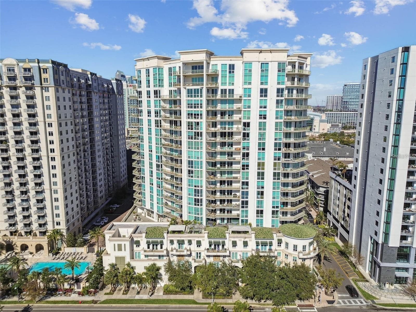 Condominium at 450 KNIGHTS RUN AVE #1004, TAMPA, photo 2 of 60