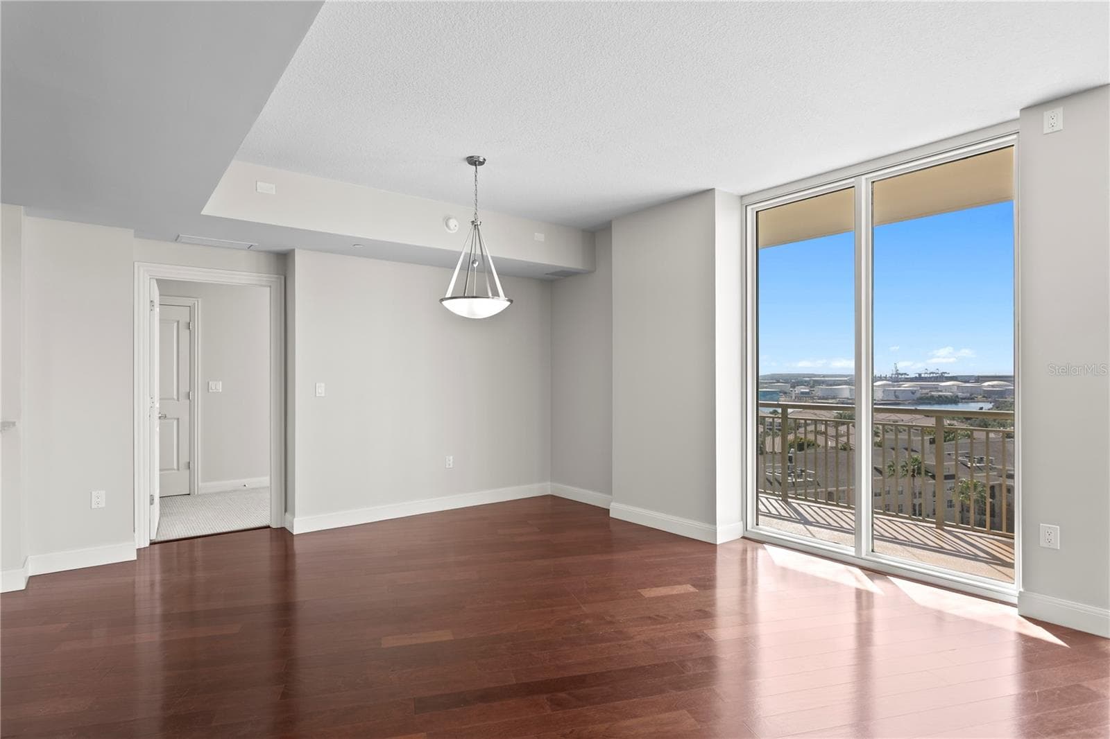 Condominium at 450 KNIGHTS RUN AVE #1004, TAMPA, photo 19 of 60