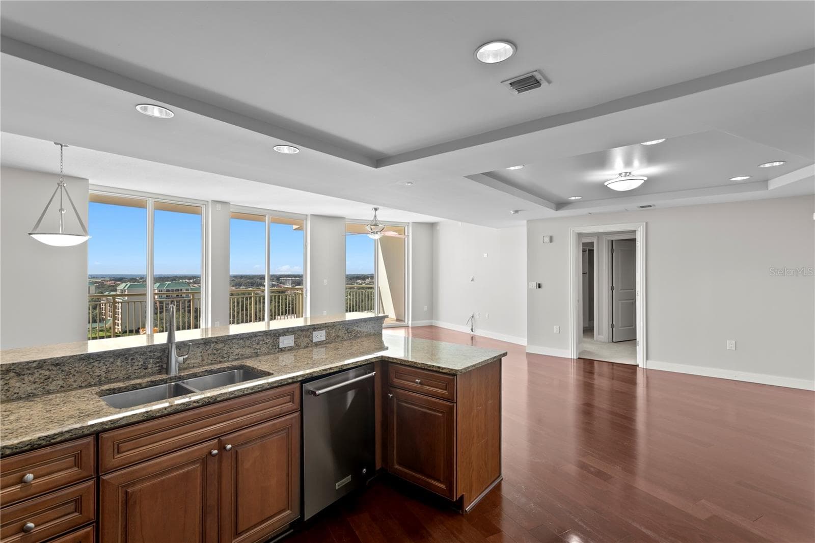 Condominium at 450 KNIGHTS RUN AVE #1004, TAMPA, photo 24 of 60
