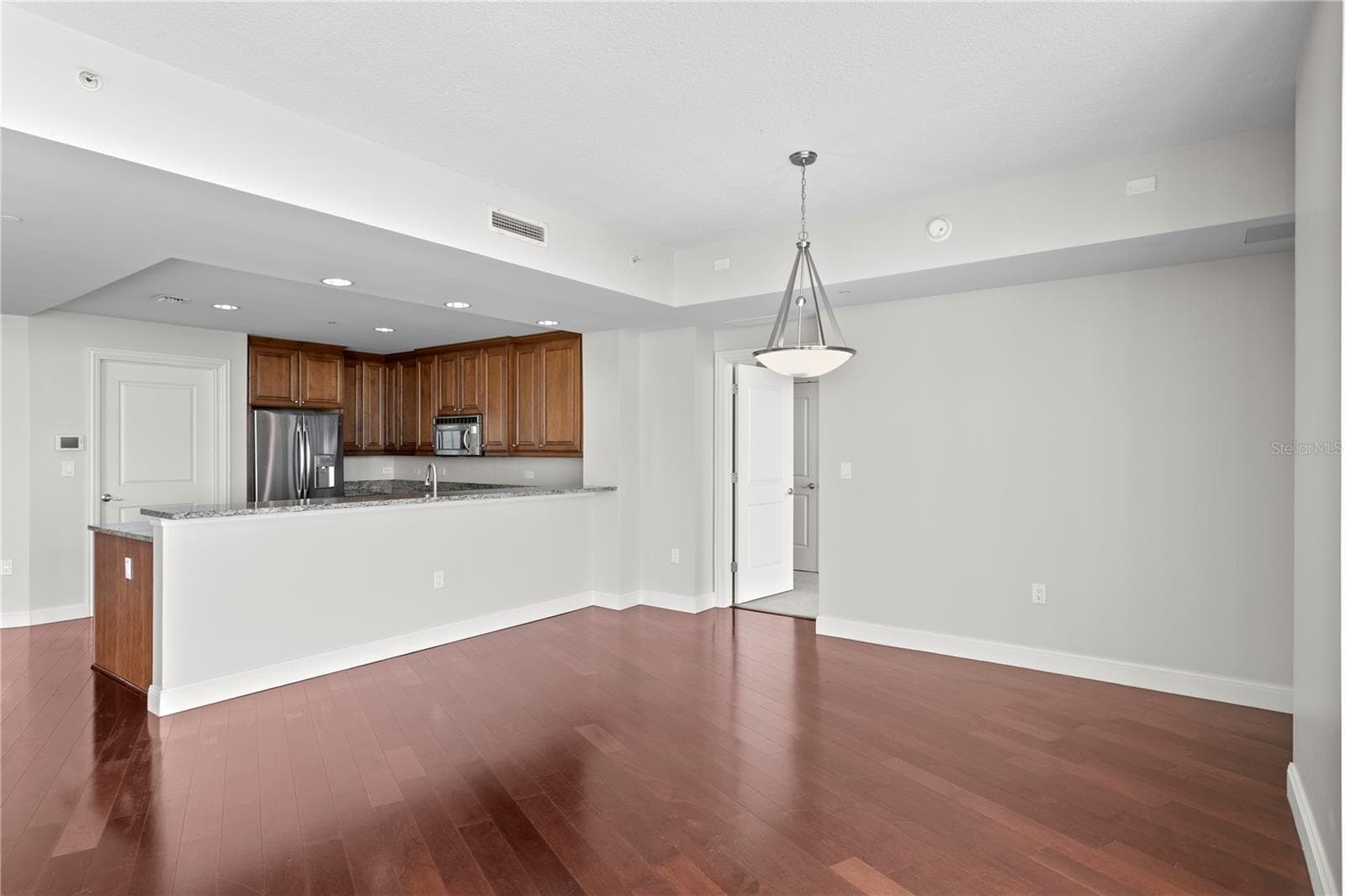 Condominium at 450 KNIGHTS RUN AVE #1004, TAMPA, photo 25 of 60