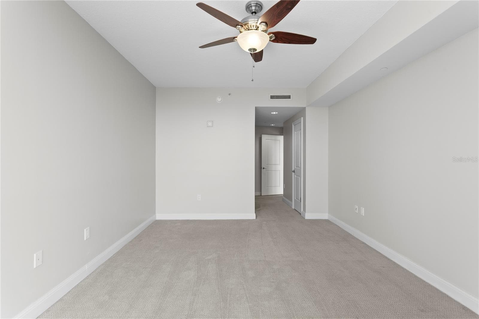 Condominium at 450 KNIGHTS RUN AVE #1004, TAMPA, photo 37 of 60
