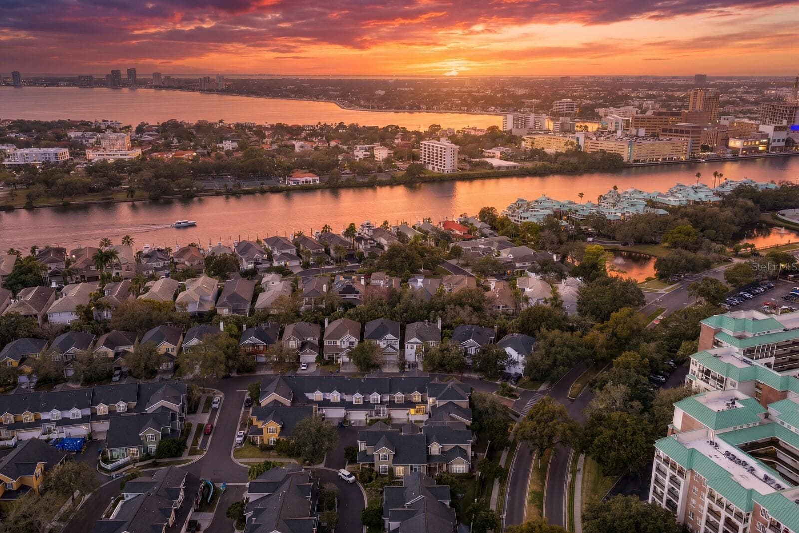 Tampa at Night - 908 HARBOUR BAY DR, TAMPA
