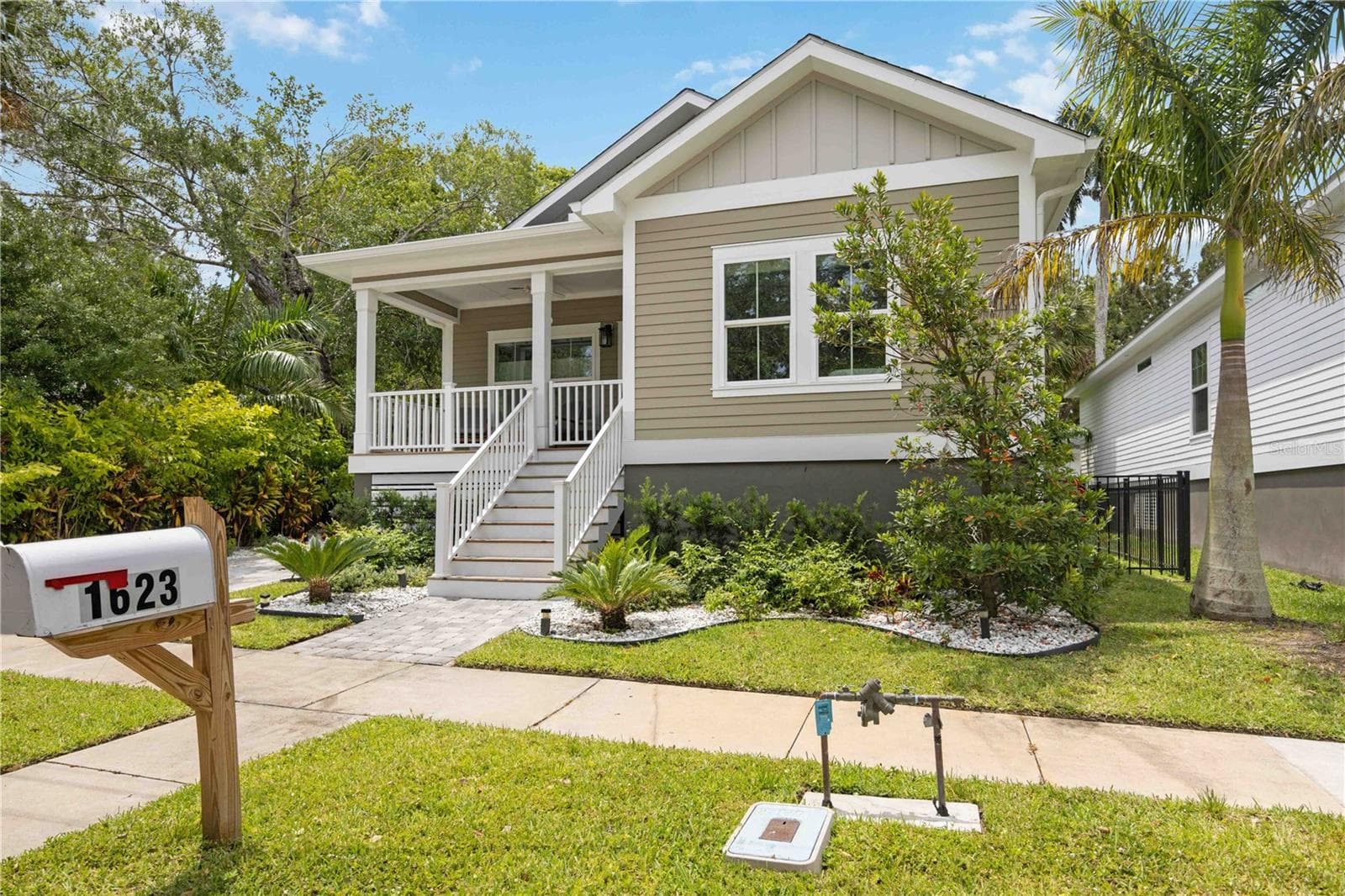 Single Family Residence at 1623 8TH AVE W, BRADENTON, photo 2 of 44