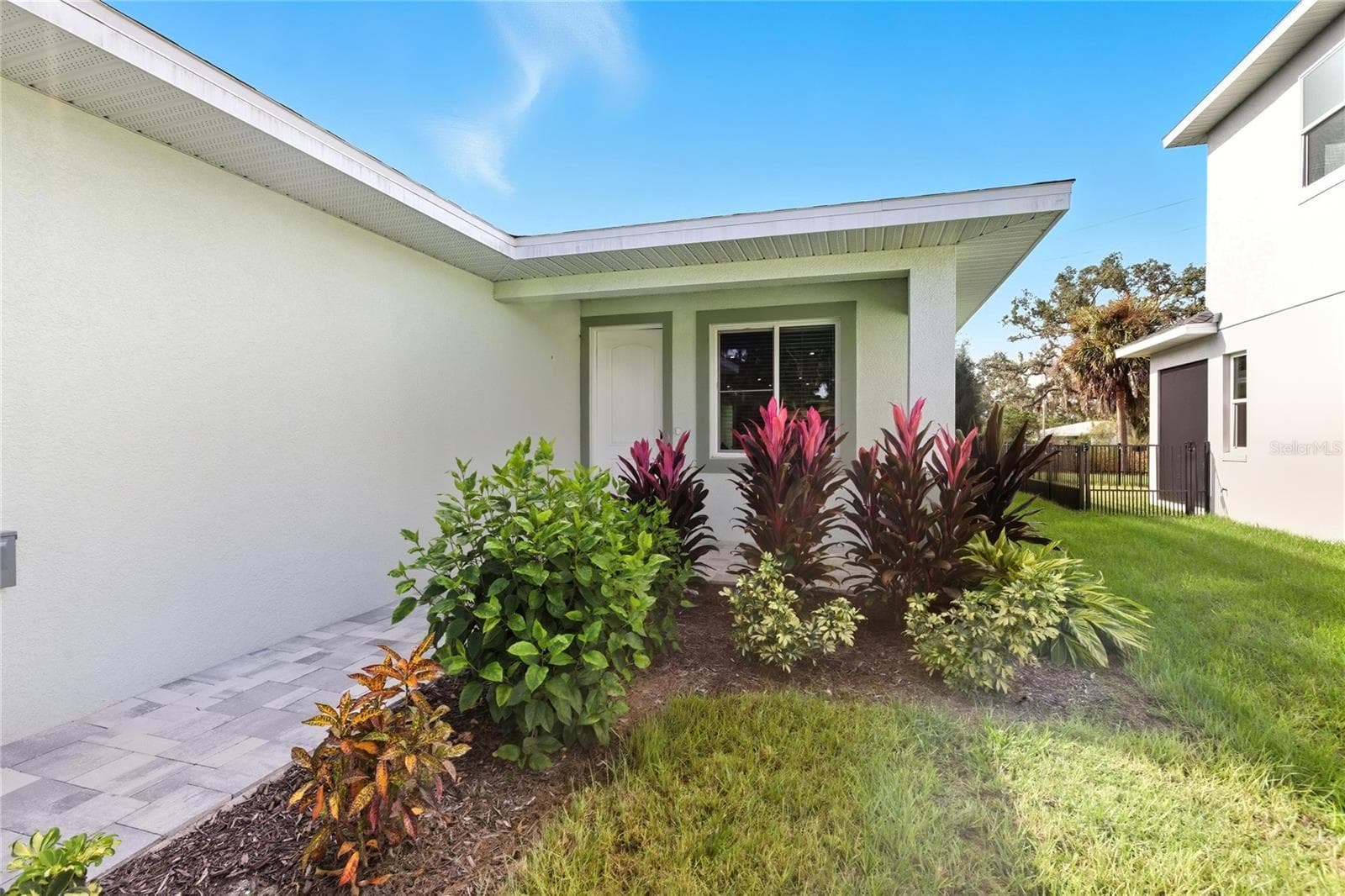 Single Family Residence at 5316 ALTOONA ST, SARASOTA, photo 3 of 39