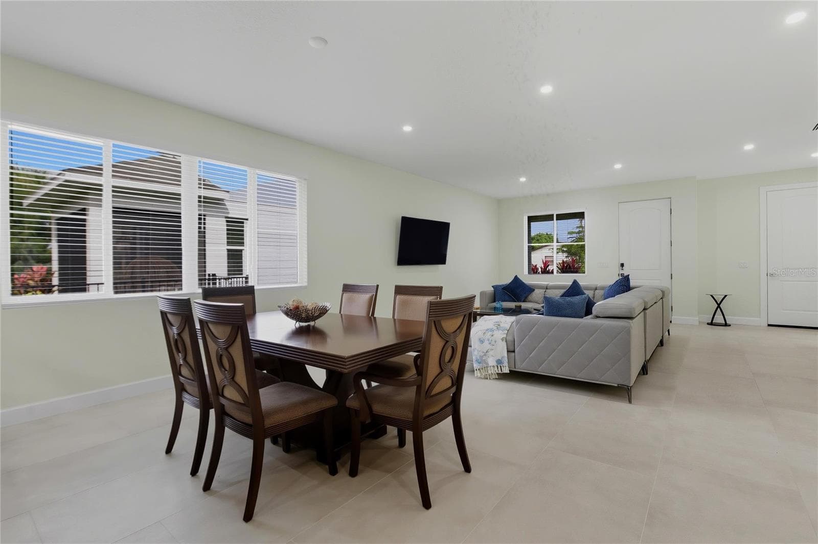 Single Family Residence at 5316 ALTOONA ST, SARASOTA, photo 12 of 39