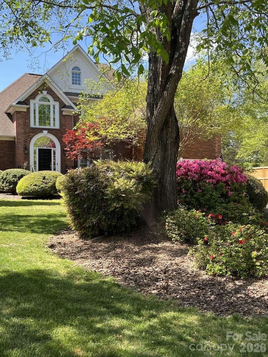 Single Family Residence at Charlotte, photo 4 of 47