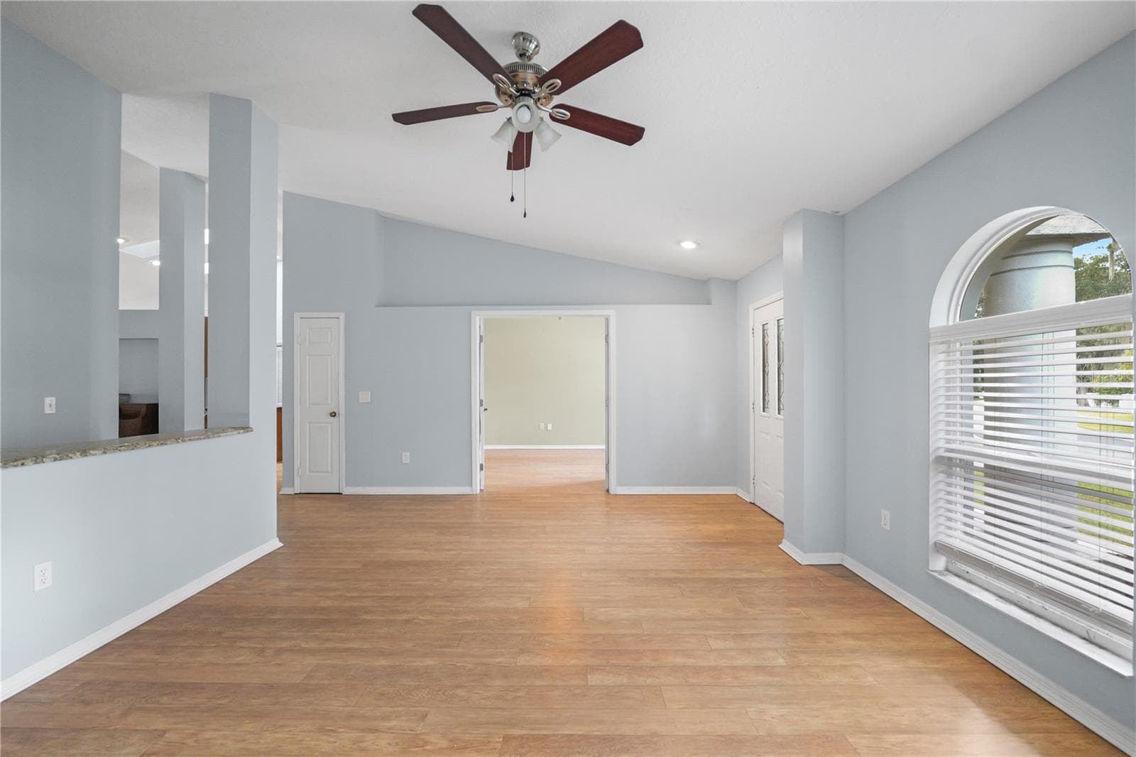 Single Family Residence at 3809 HANOVER HILL DR, VALRICO, photo 7 of 44