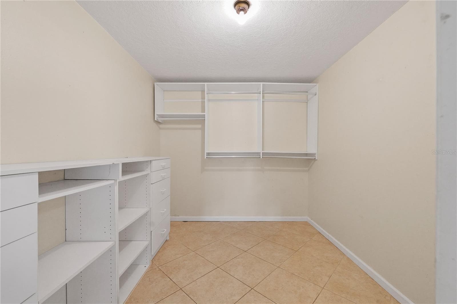 Single Family Residence at 3809 HANOVER HILL DR, VALRICO, photo 23 of 44