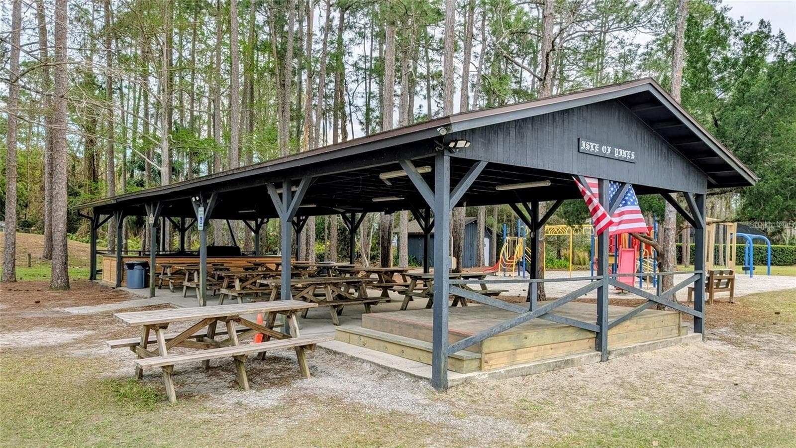 Isle of Pines community lakefront park - 14335 FRESNO DR, ORLANDO