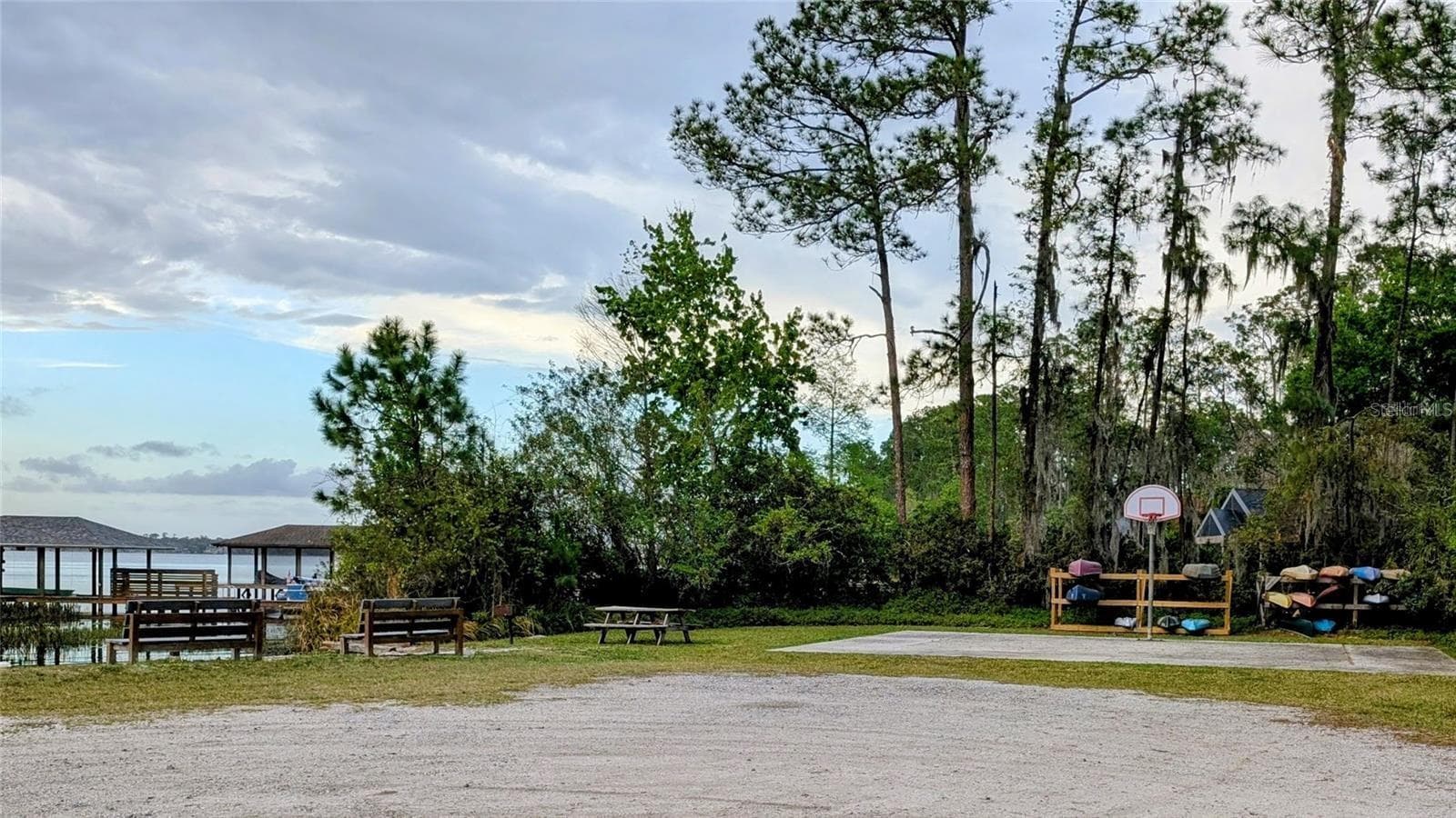 Isle of Pines community lakefront park - 14335 FRESNO DR, ORLANDO