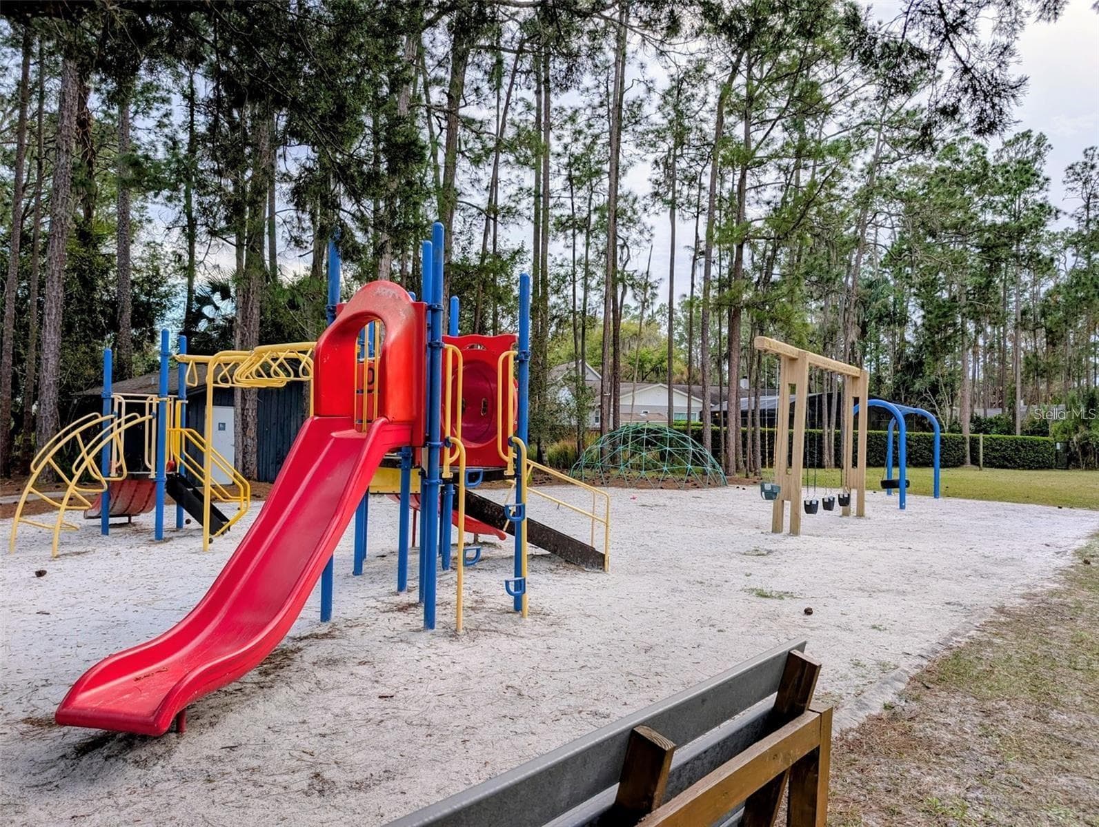 Isle of Pines community lakefront park - 14335 FRESNO DR, ORLANDO