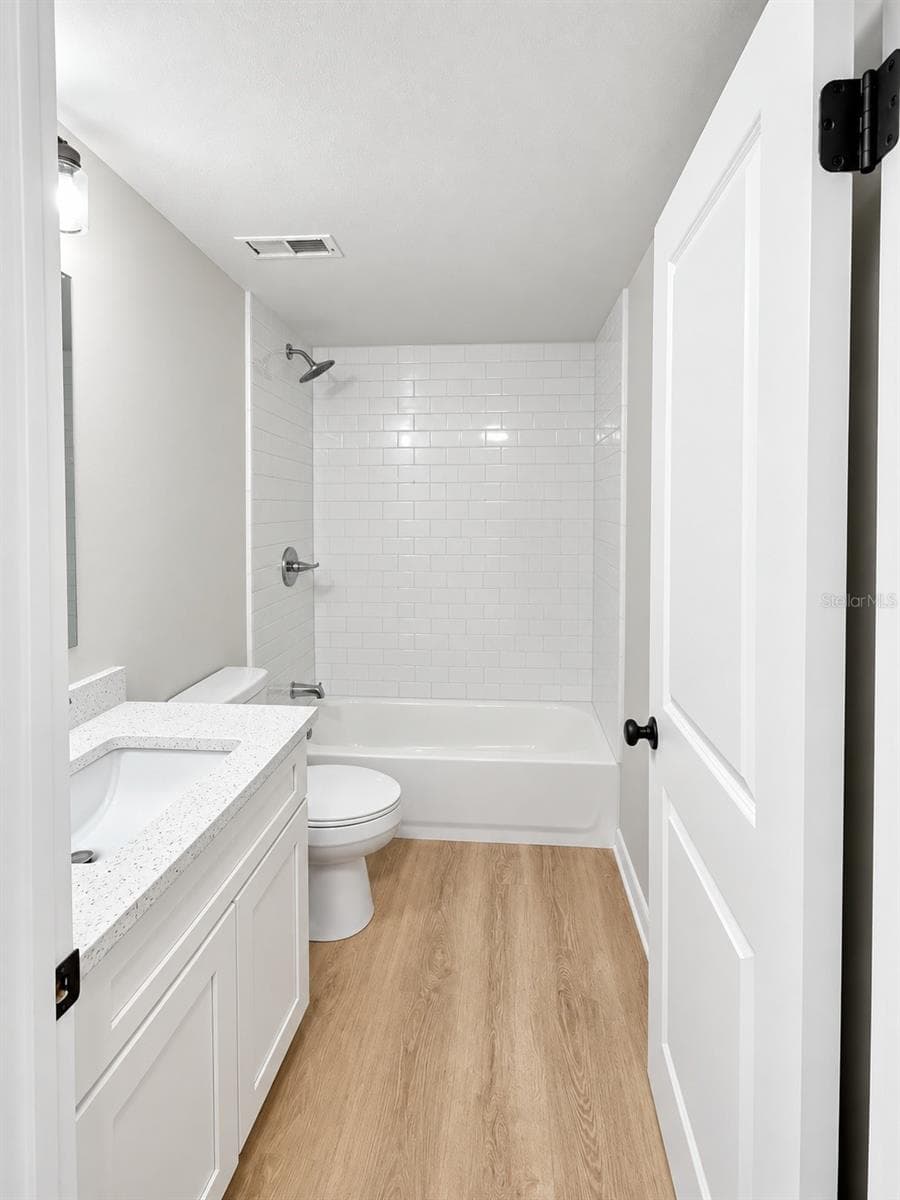 Condominium at 90 S HIGHLAND AVE #202, TARPON SPRINGS, photo 9 of 18