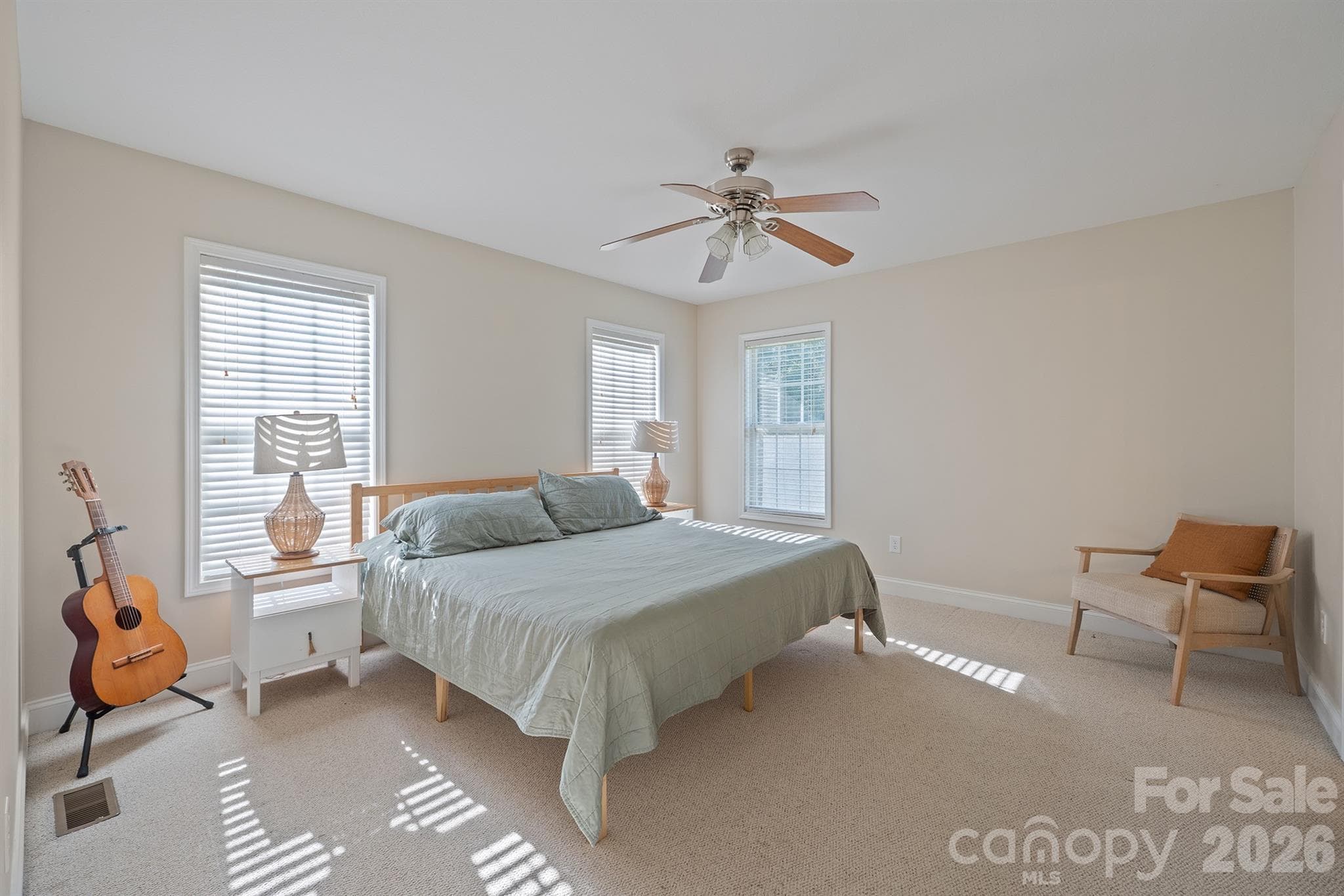 Single Family Residence at 9530 Driftwood Court, Hickory, photo 19 of 47