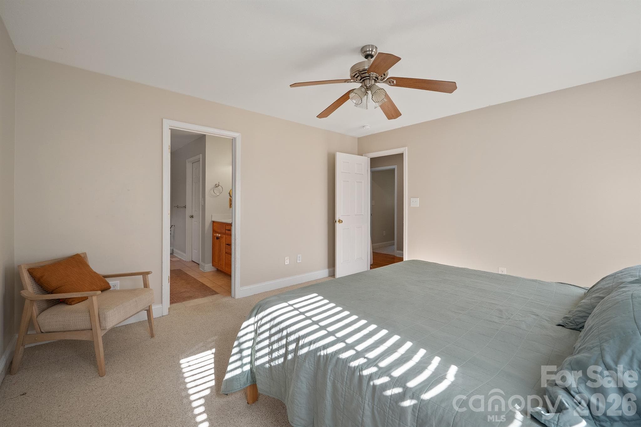 Single Family Residence at 9530 Driftwood Court, Hickory, photo 20 of 47