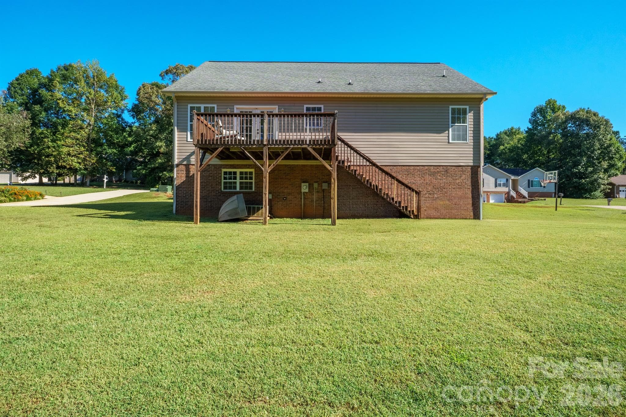 Single Family Residence at 9530 Driftwood Court, Hickory, photo 38 of 47