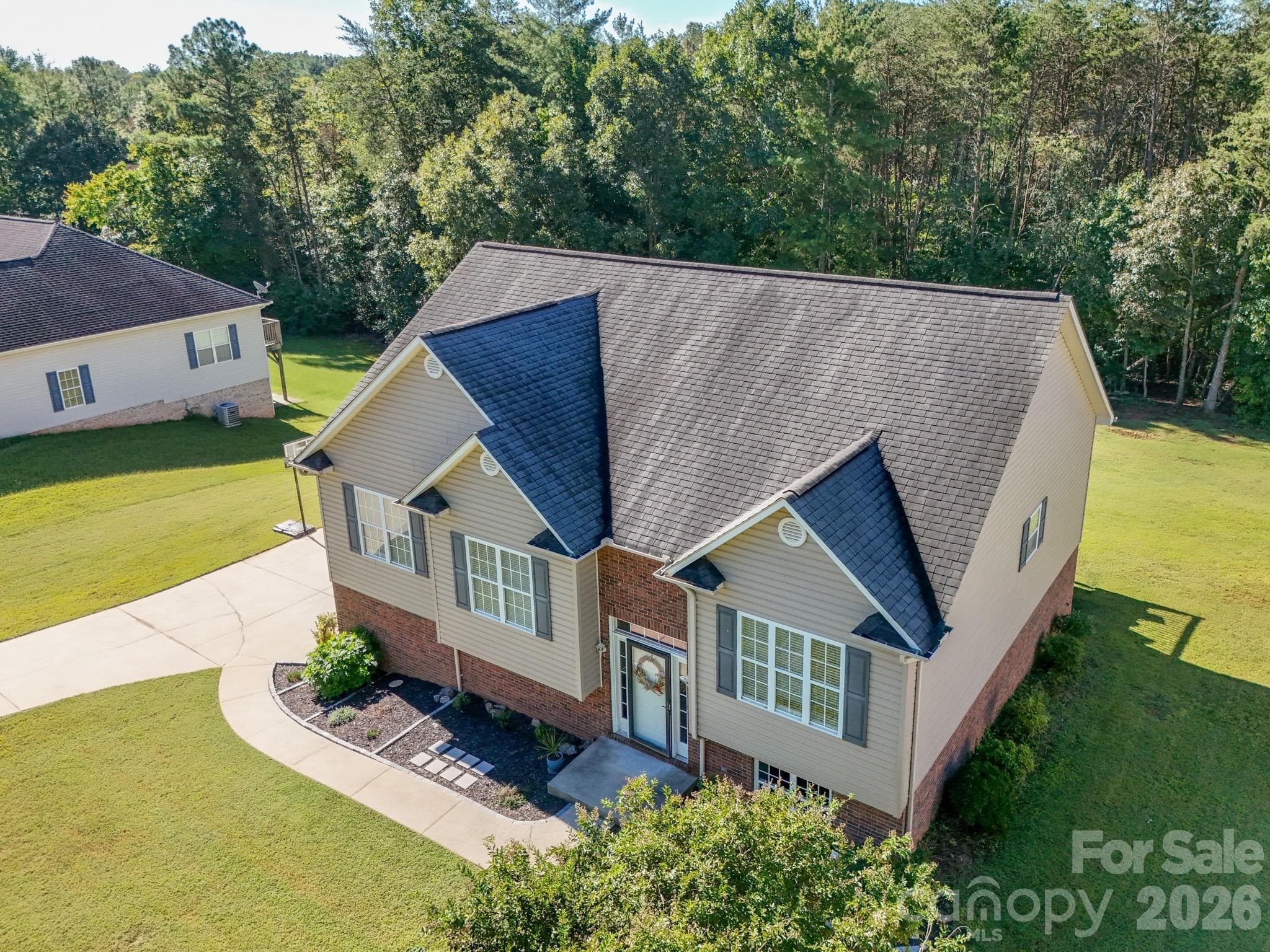 Single Family Residence at 9530 Driftwood Court, Hickory, photo 39 of 47