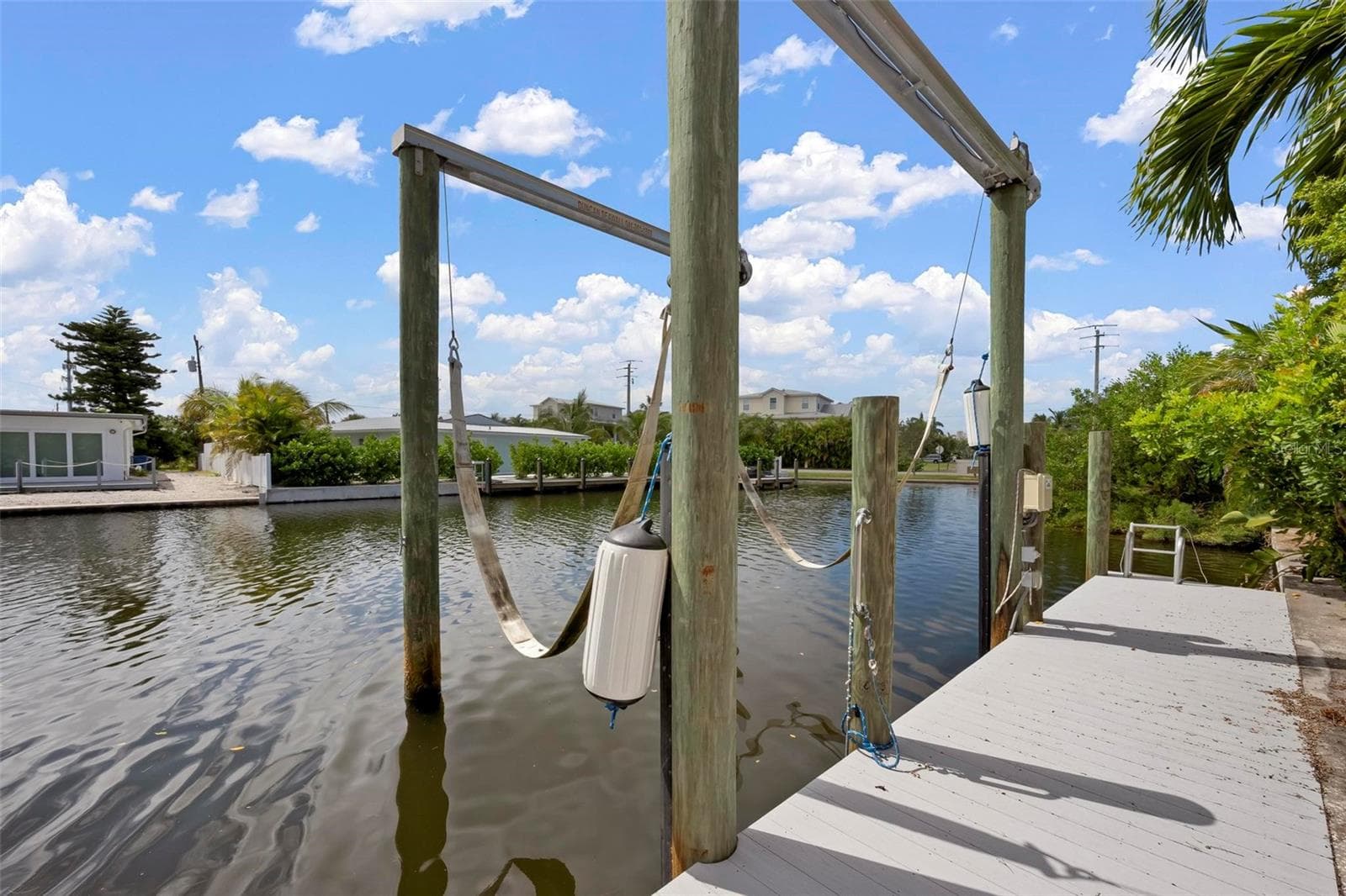 10,000 pound sling boat lift - 503 65TH ST, HOLMES BEACH