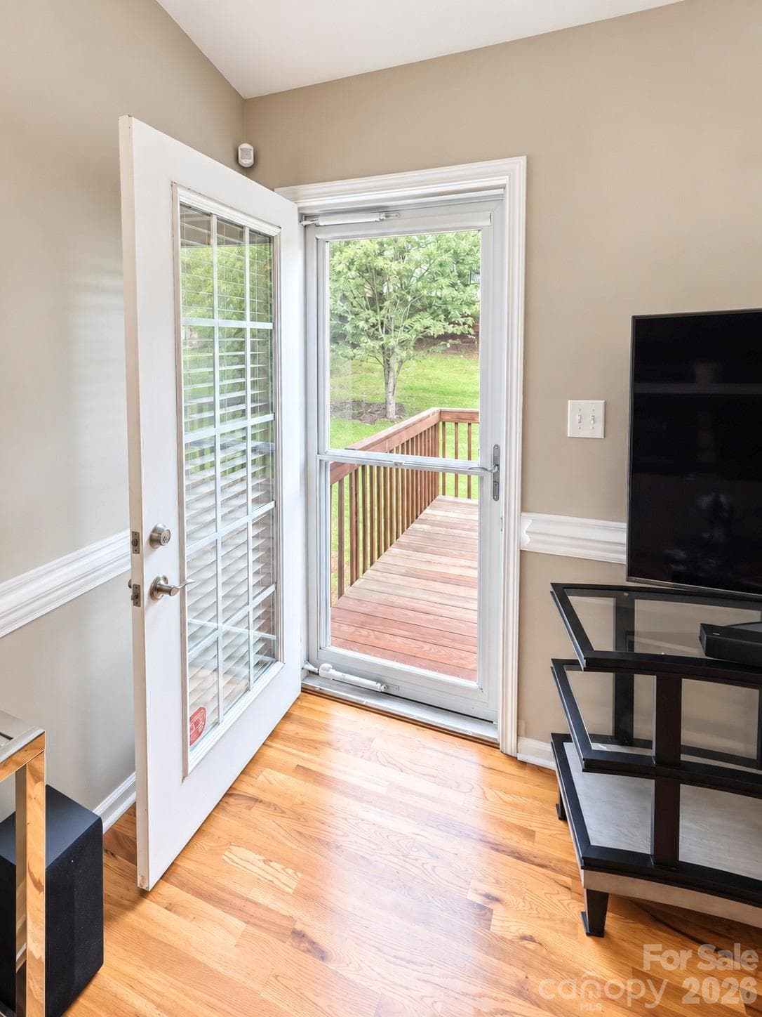Single Family Residence at 215 Pine Meadows Circle, Hickory, photo 18 of 48