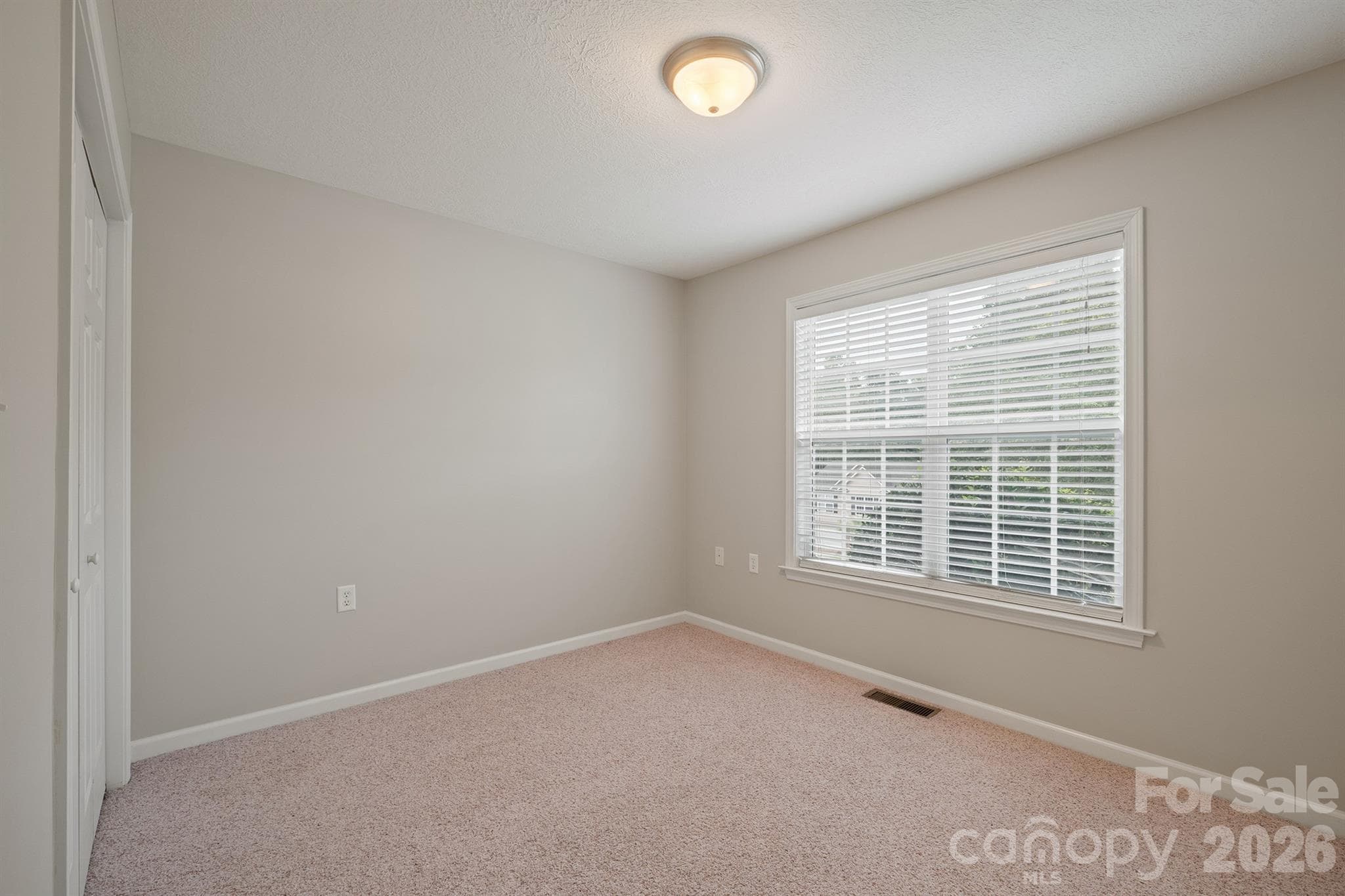 Single Family Residence at 215 Pine Meadows Circle, Hickory, photo 38 of 48