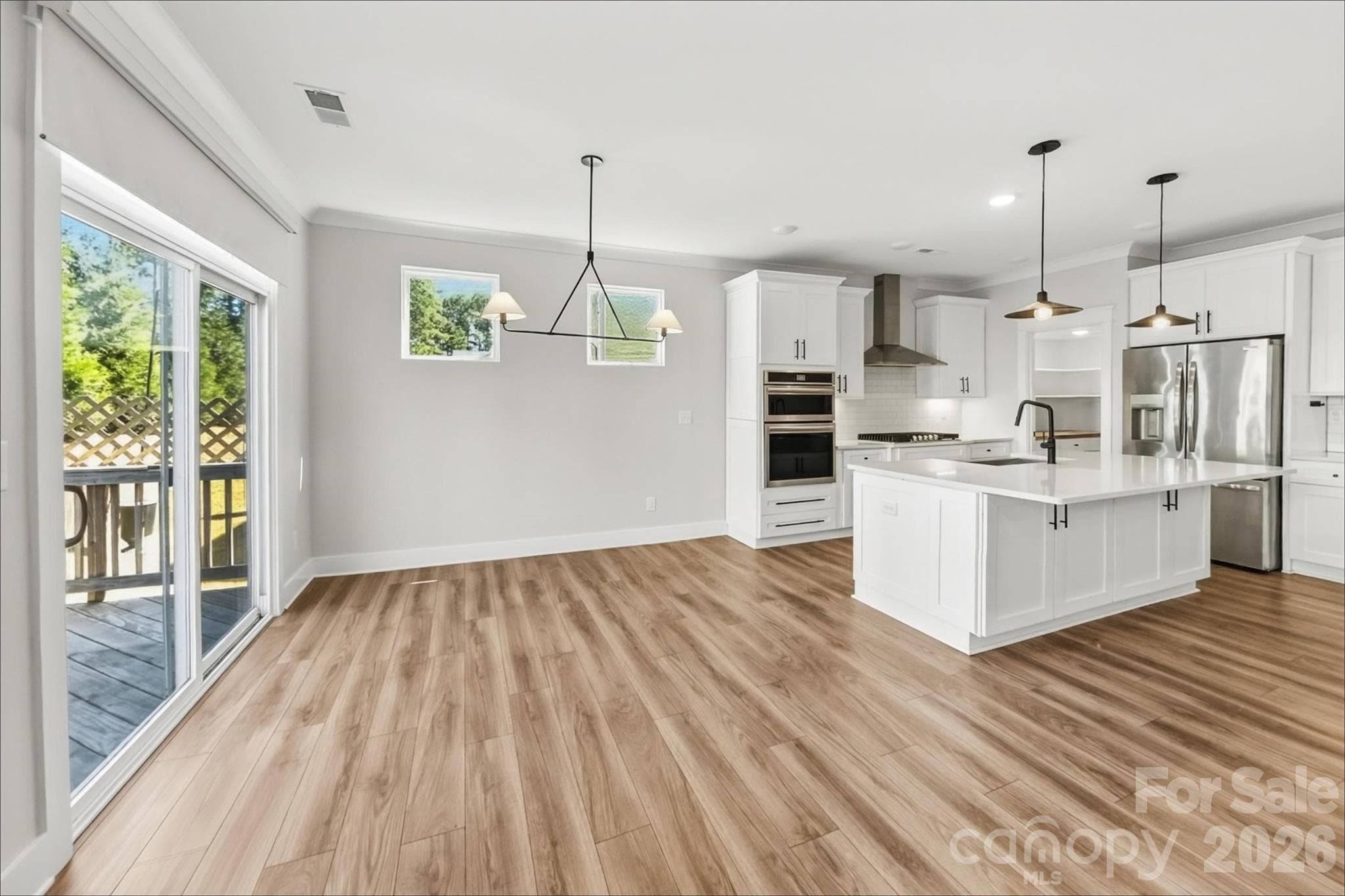 Single Family Residence at 4009 Belle Landing Road, Charlotte, photo 5 of 28