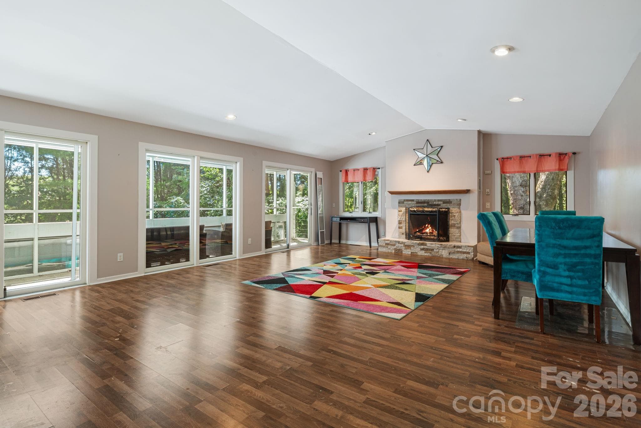 Single Family Residence at 11 Beaumont Drive, Hendersonville, photo 12 of 38