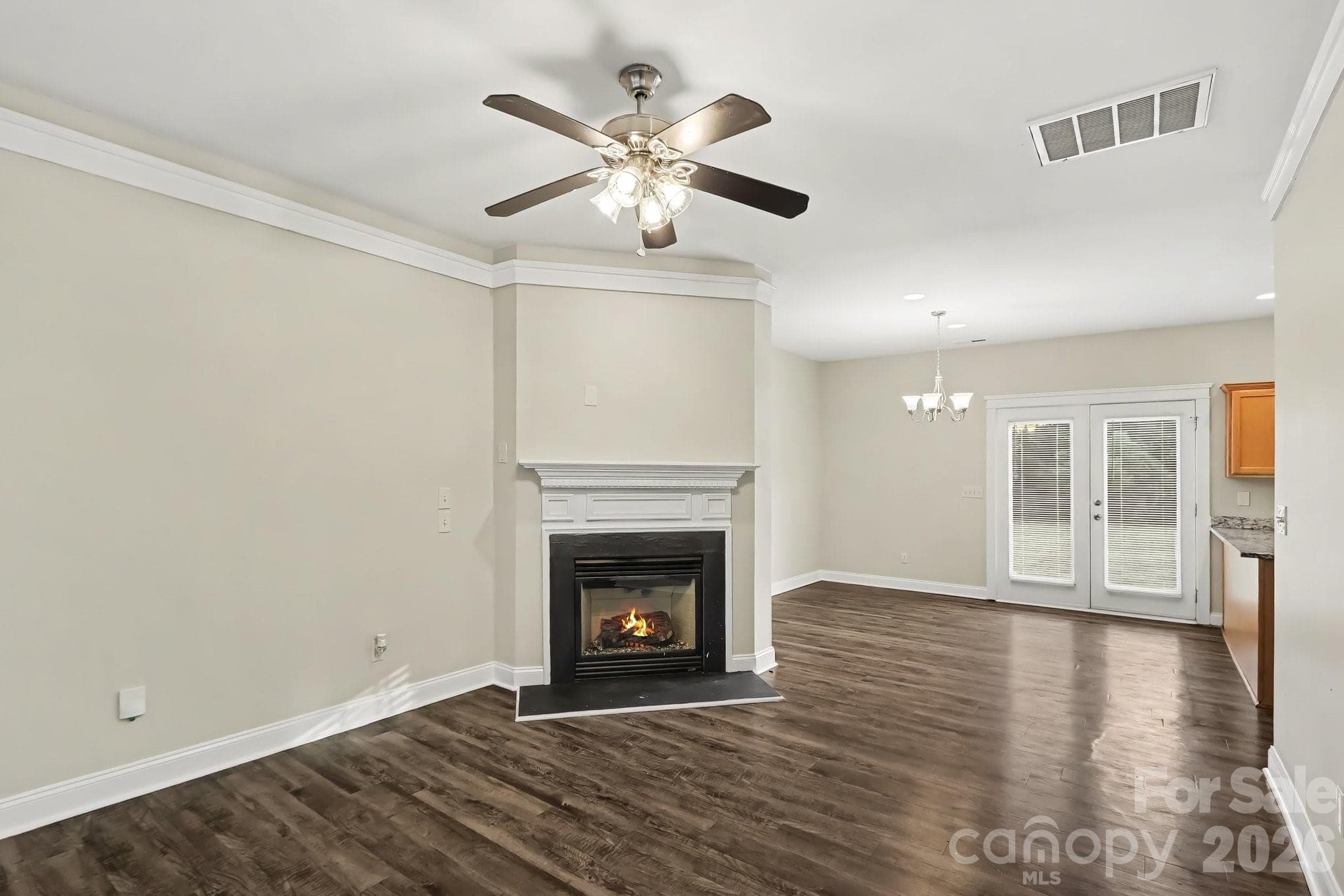Single Family Residence at 13714 Carleen Way Drive, Charlotte, photo 3 of 19