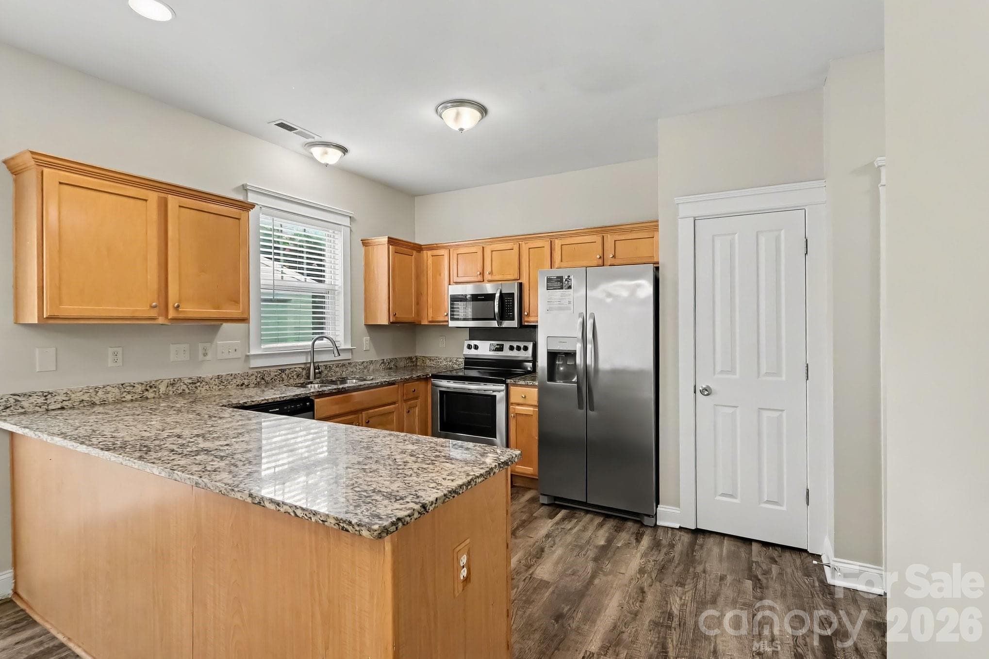 Single Family Residence at 13714 Carleen Way Drive, Charlotte, photo 8 of 19