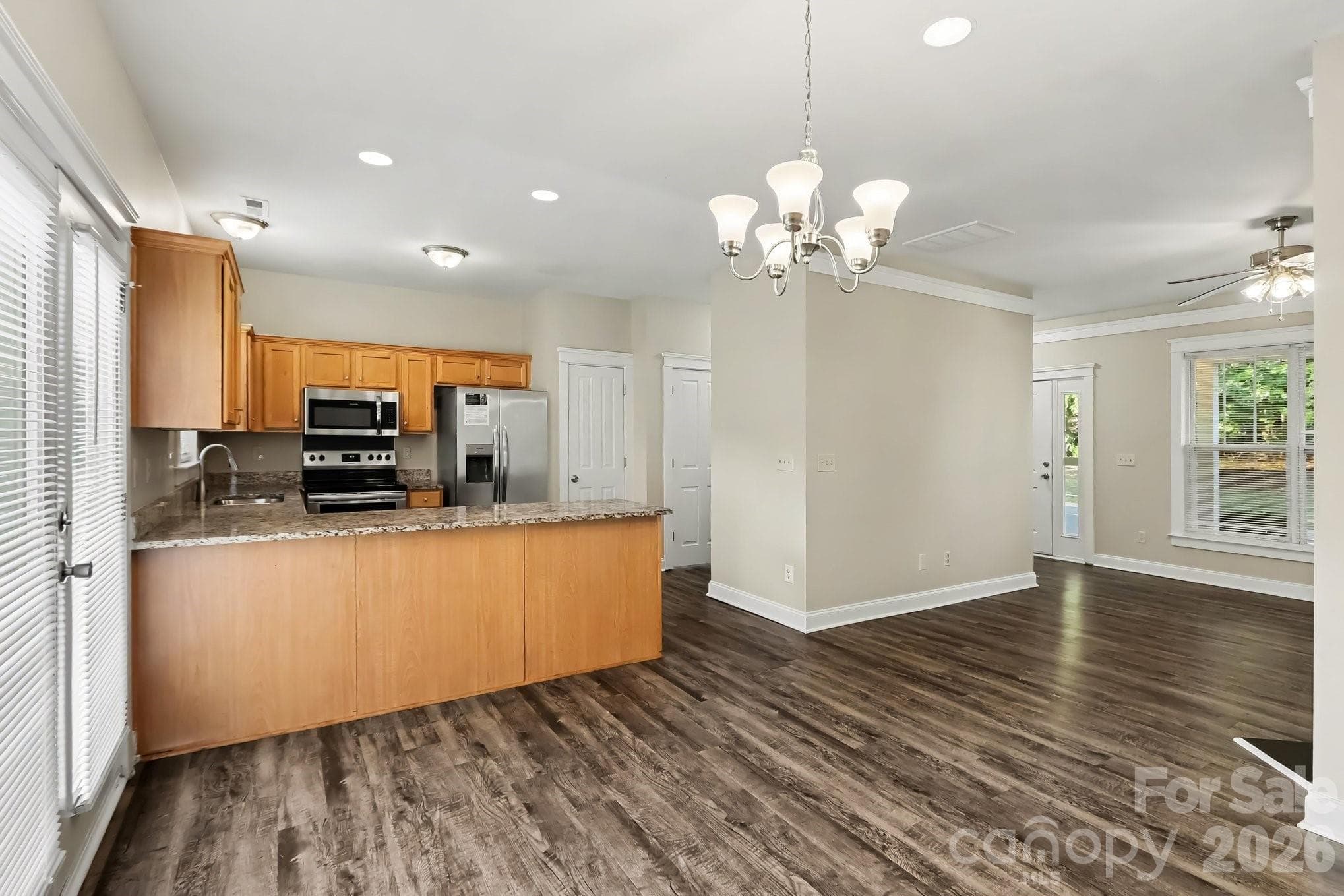 Single Family Residence at 13714 Carleen Way Drive, Charlotte, photo 9 of 19
