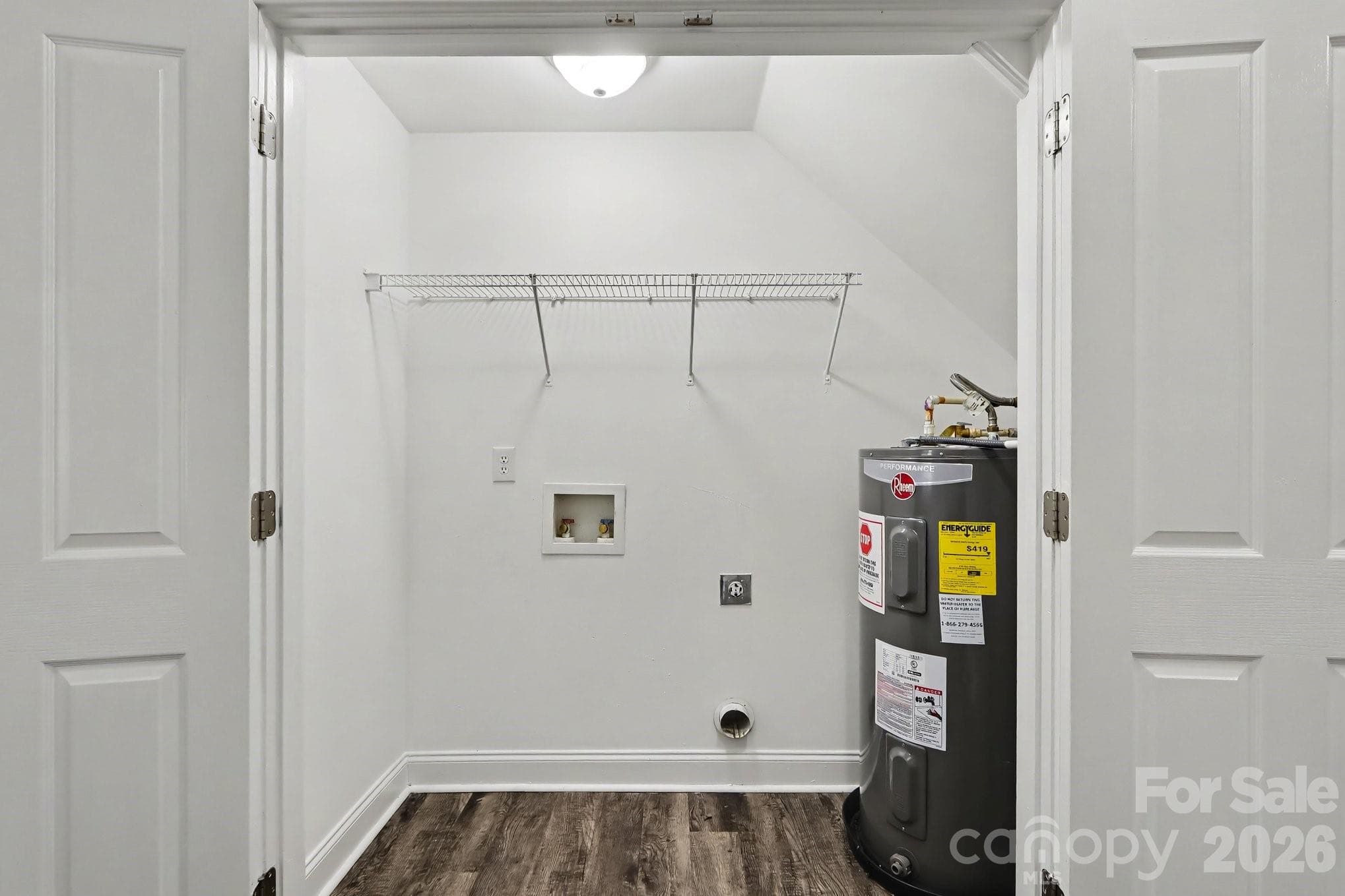 Single Family Residence at 13714 Carleen Way Drive, Charlotte, photo 16 of 19
