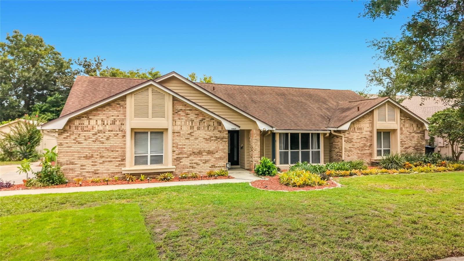 Single Family Residence at 5427 SAGO PALM CT, ORLANDO, photo 2 of 49