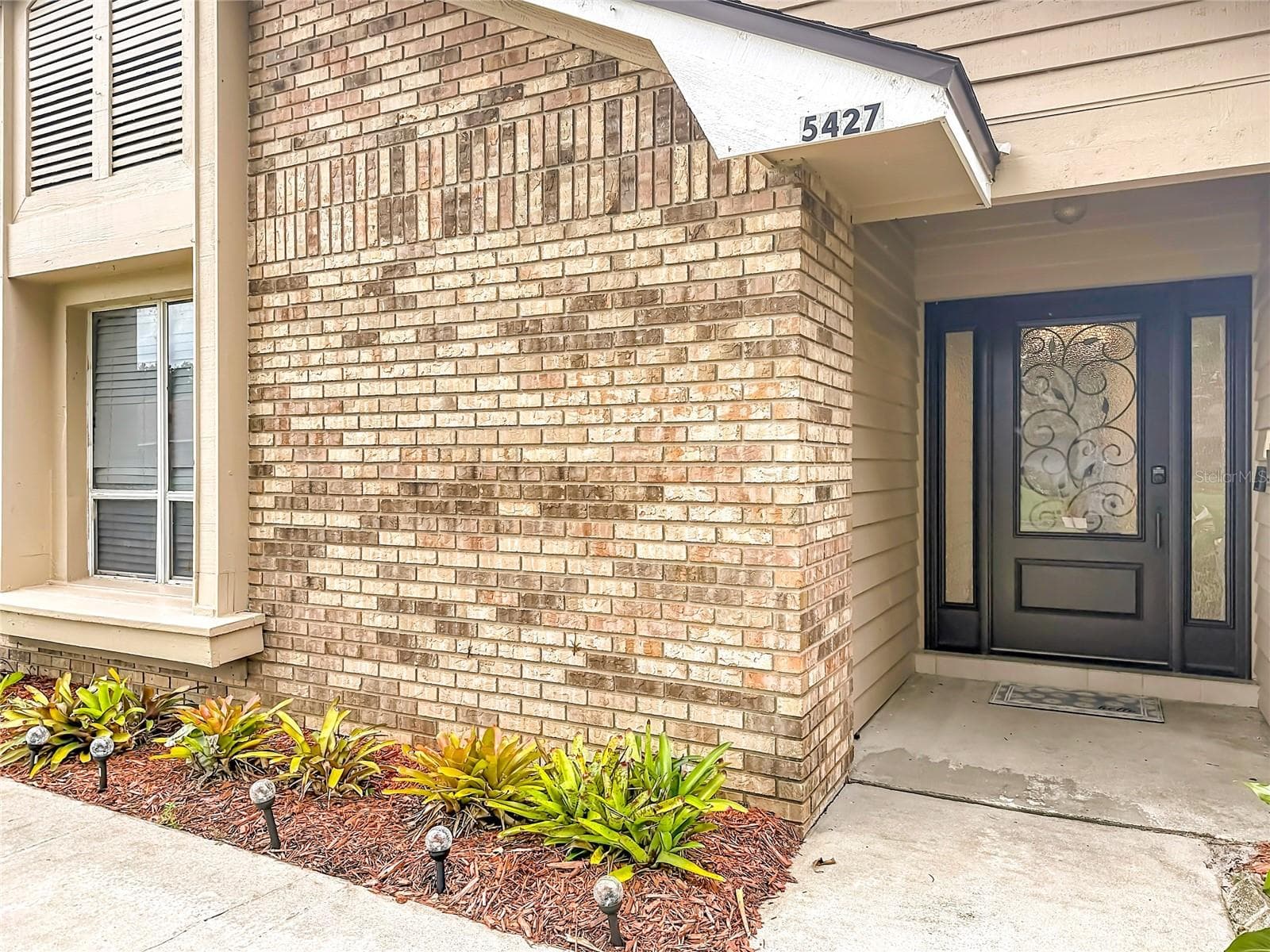 Single Family Residence at 5427 SAGO PALM CT, ORLANDO, photo 4 of 49