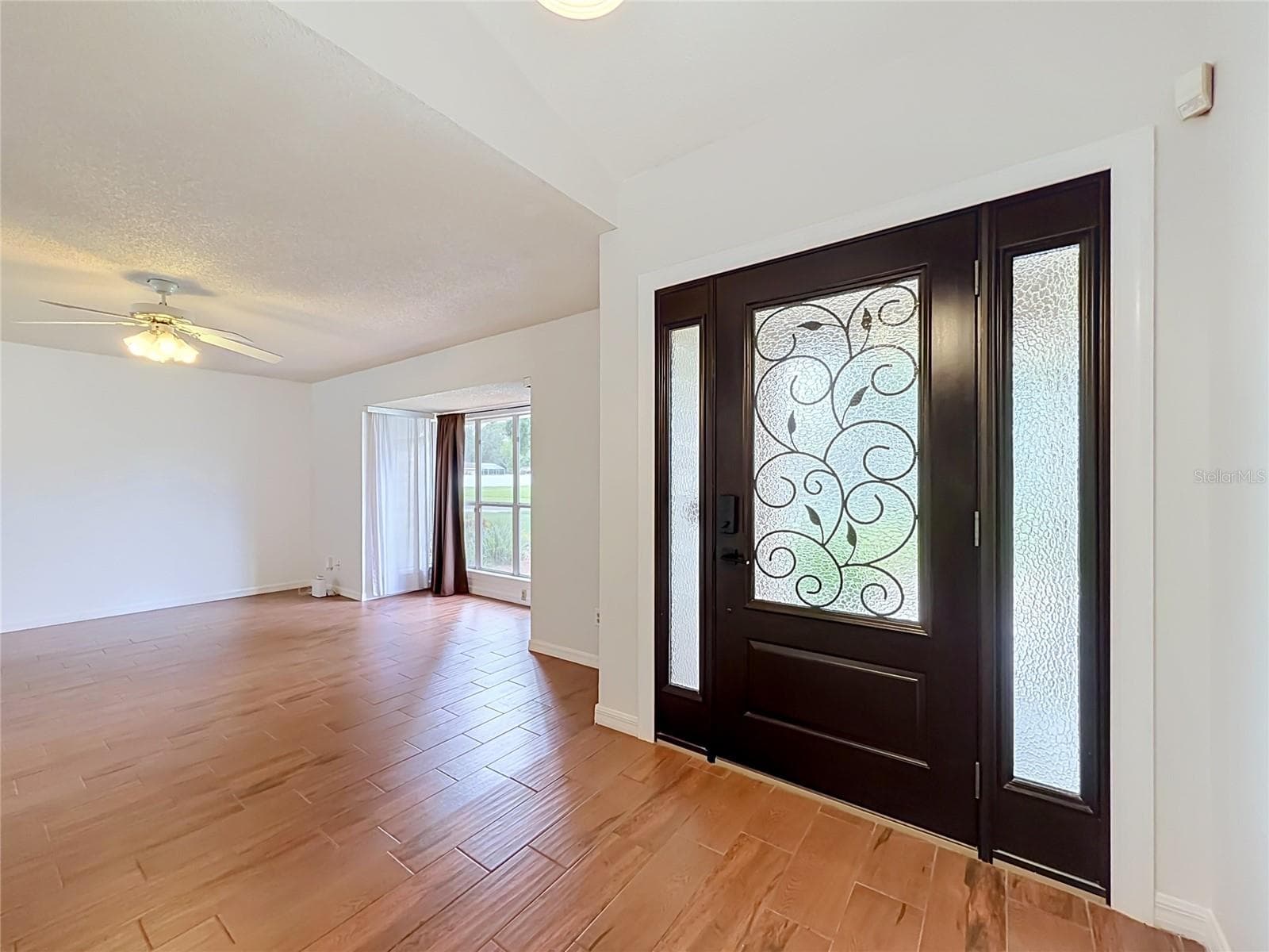 Single Family Residence at 5427 SAGO PALM CT, ORLANDO, photo 5 of 49