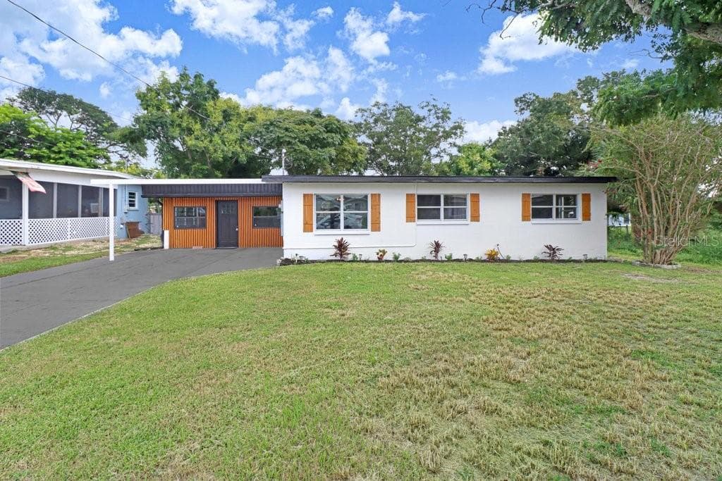 Single Family Residence at 124 EDGEWATER DR, WINTER HAVEN, photo 38 of 39