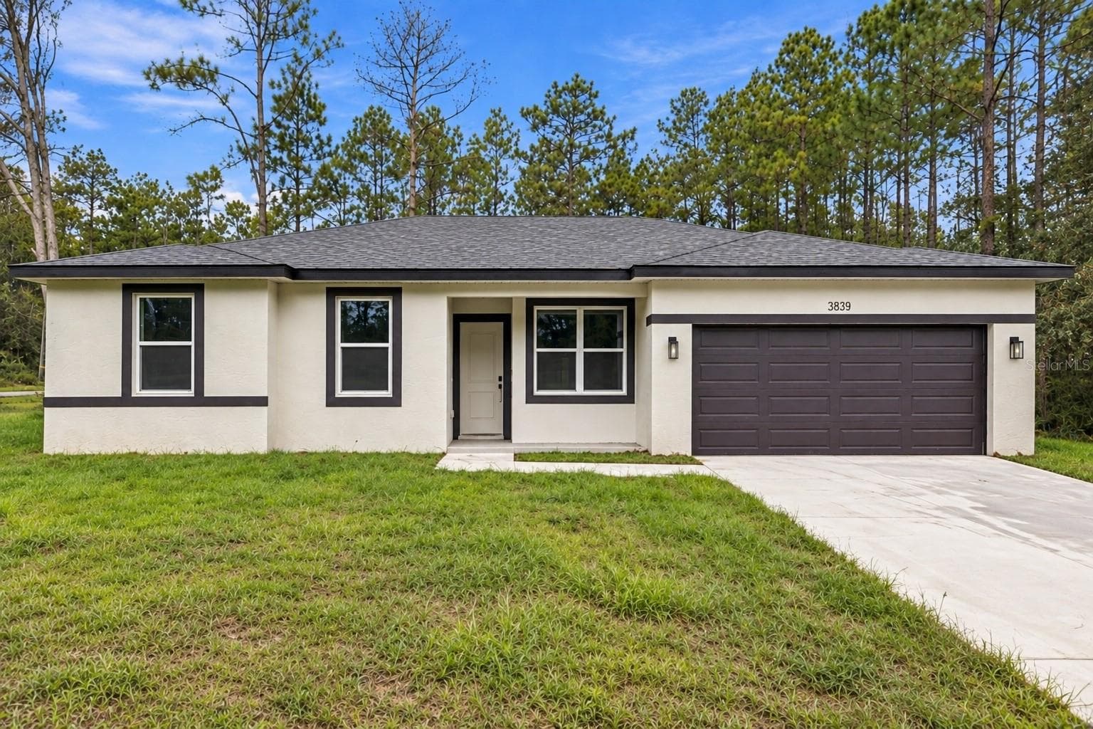 3839 W MIDWAY DR