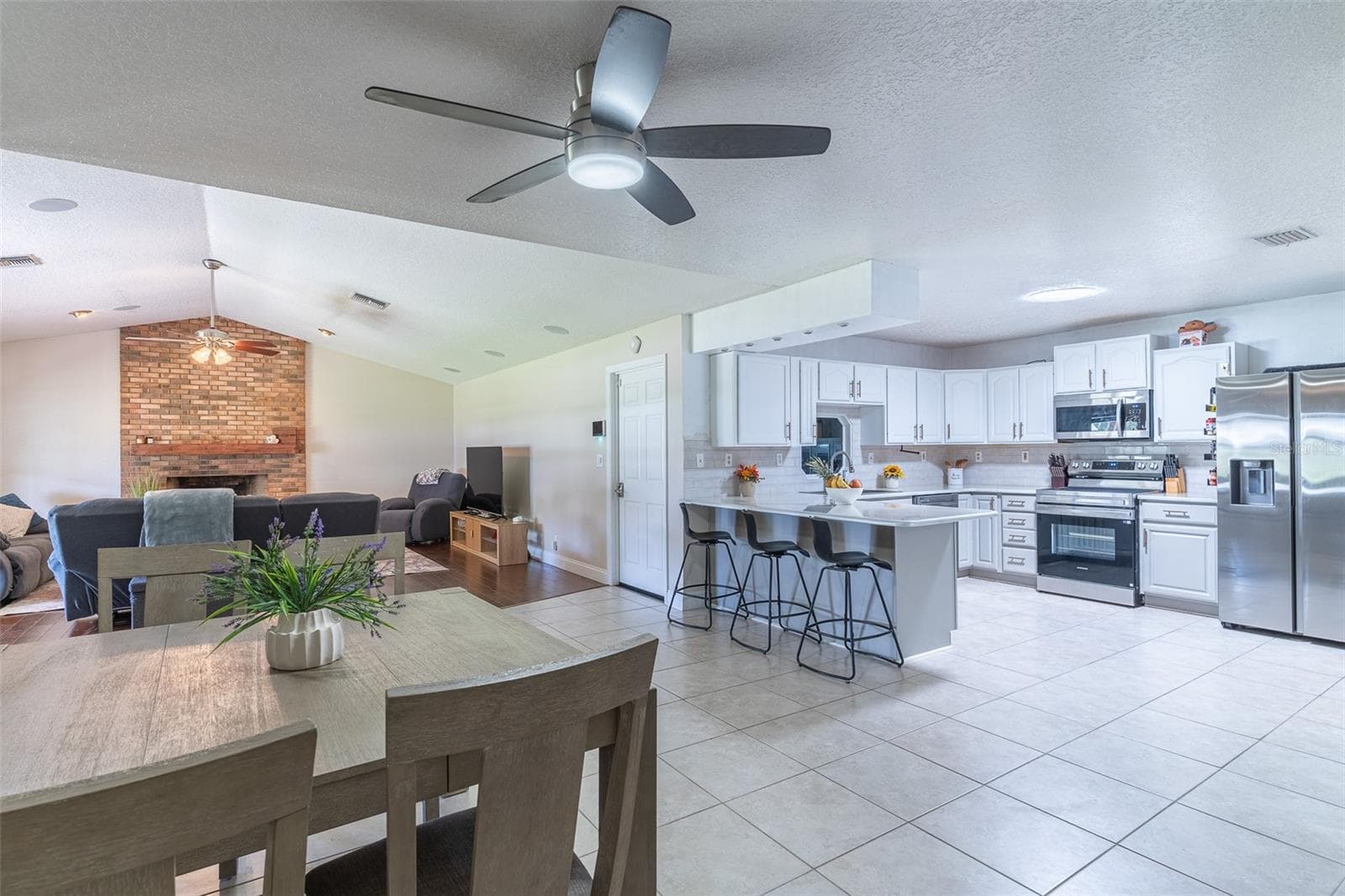 Single Family Residence at 1290 E GILBERT ST, BARTOW, photo 9 of 49