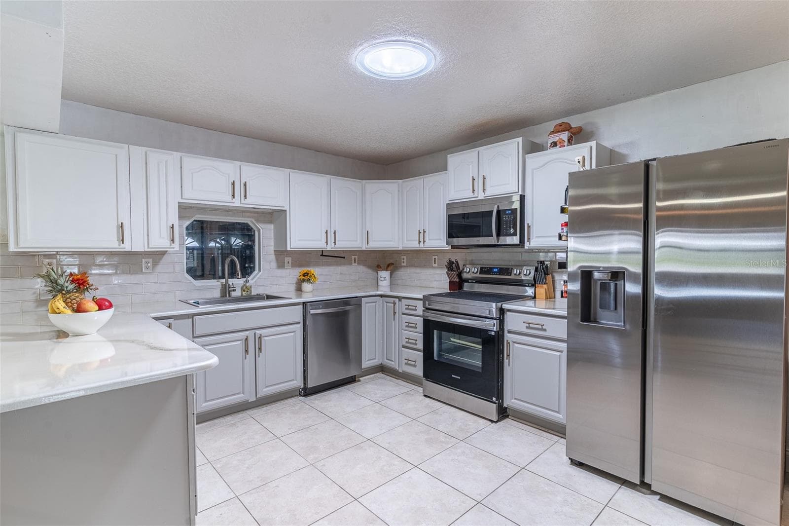 Single Family Residence at 1290 E GILBERT ST, BARTOW, photo 10 of 49