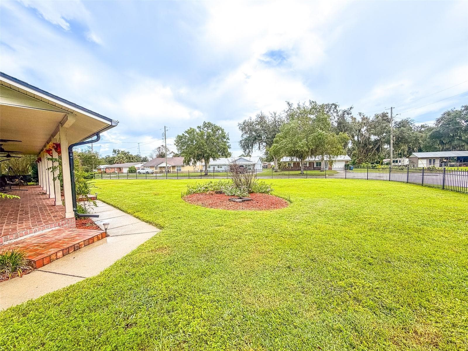 Single Family Residence at 1290 E GILBERT ST, BARTOW, photo 36 of 49