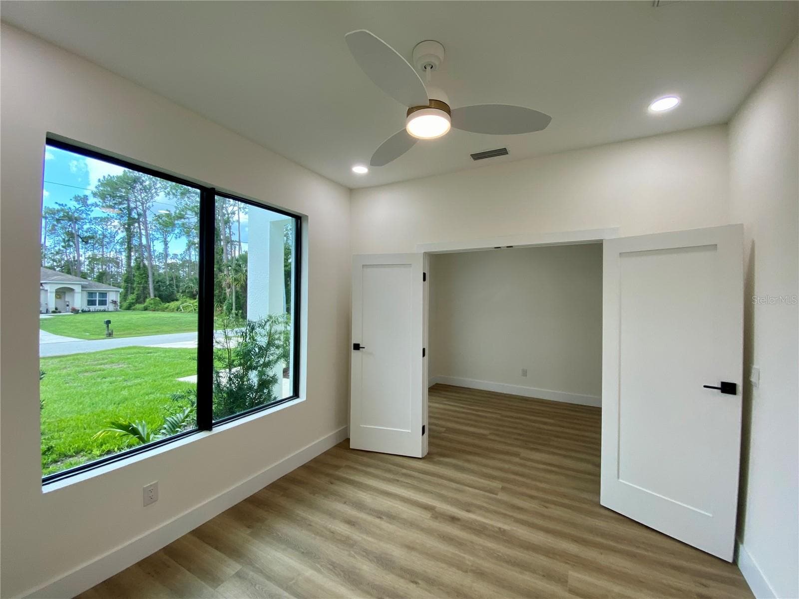 Single Family Residence at 3616 BELLEFONTE AVE, NORTH PORT, photo 5 of 34