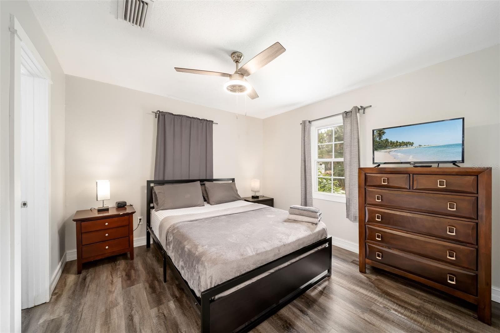Single Family Residence at 2316 GULL LN, SARASOTA, photo 18 of 45