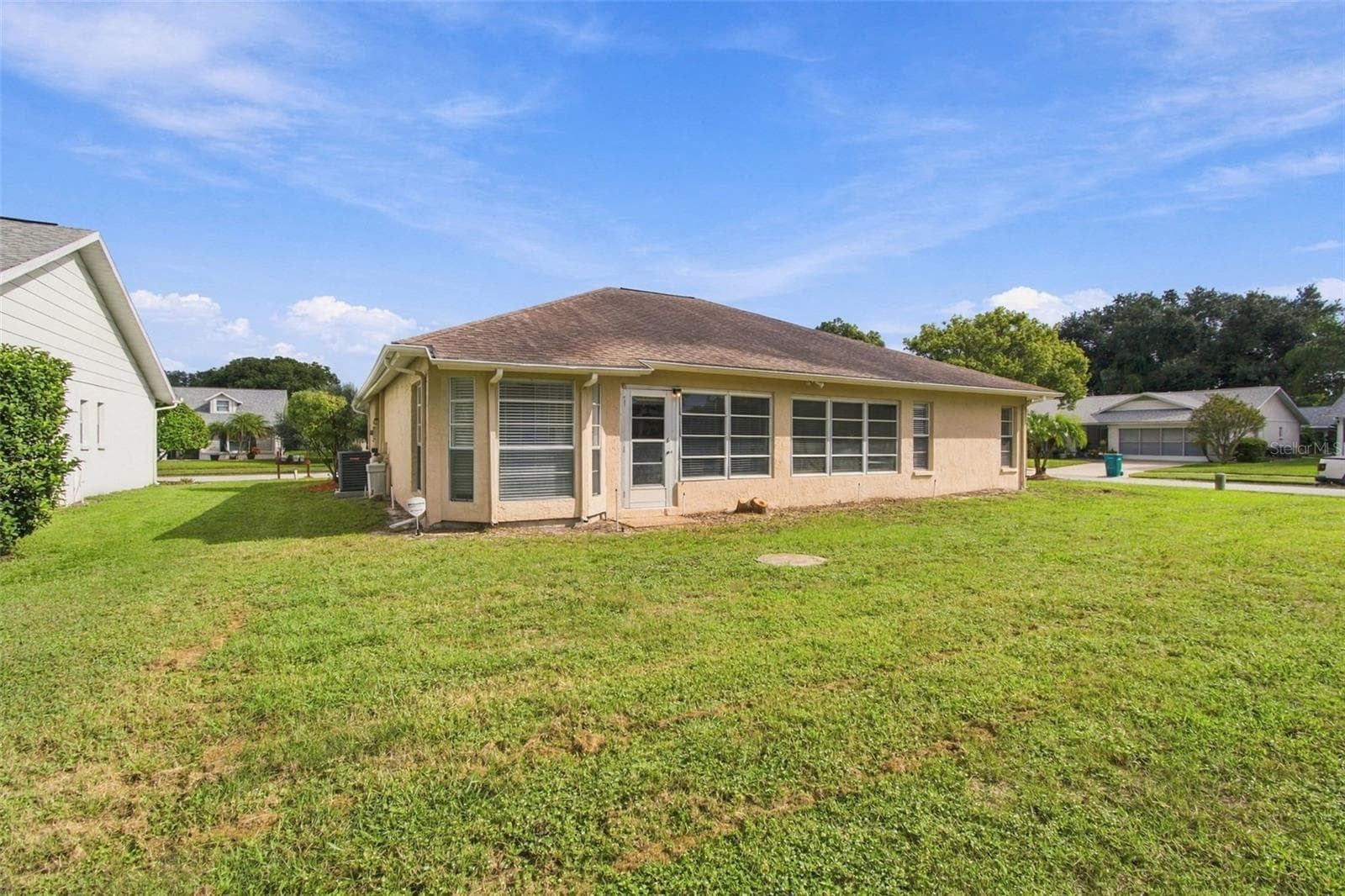 Single Family Residence at 9601 NOBLE CT, NEW PORT RICHEY, photo 4 of 32