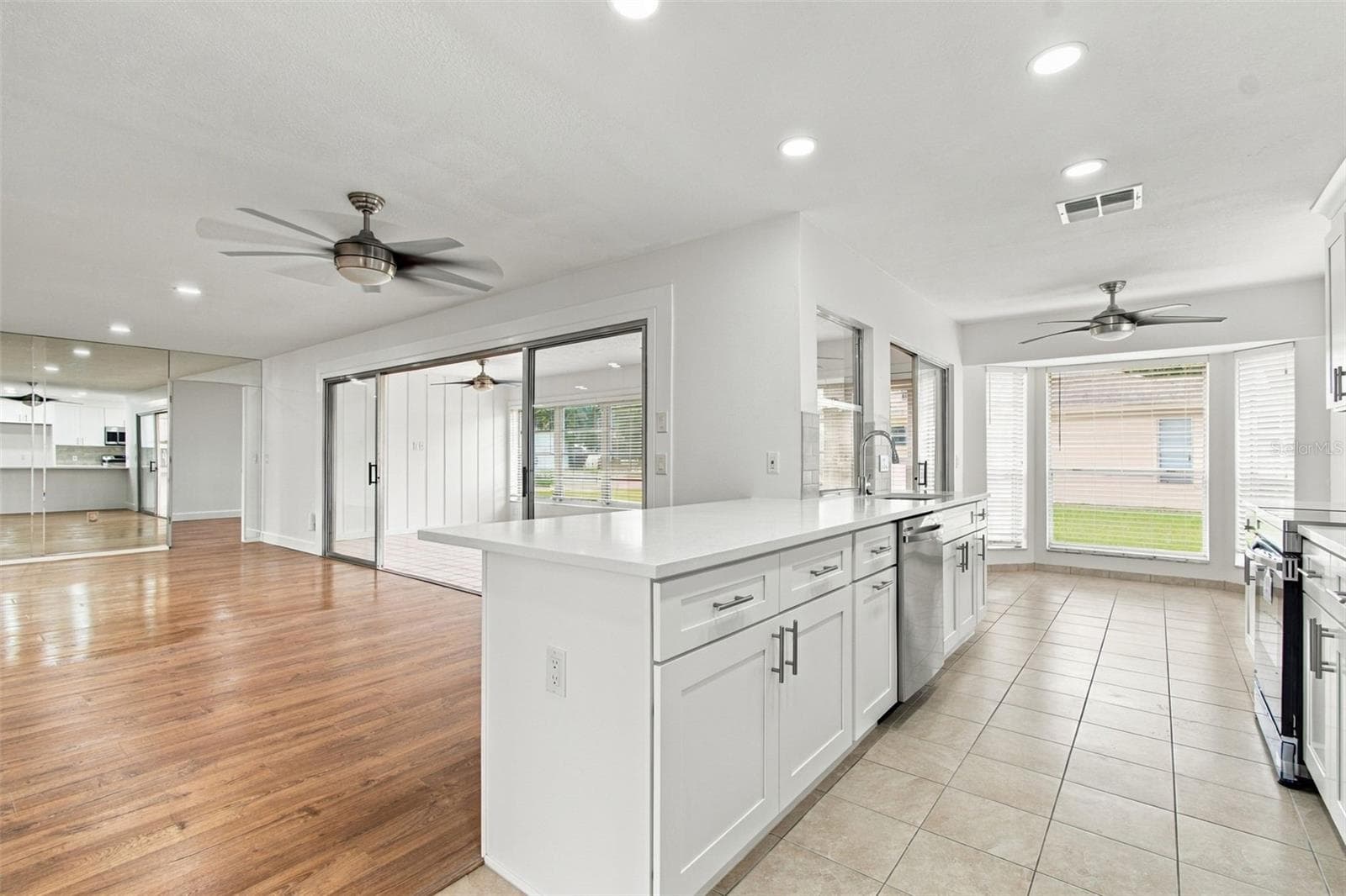 Single Family Residence at 9601 NOBLE CT, NEW PORT RICHEY, photo 11 of 32