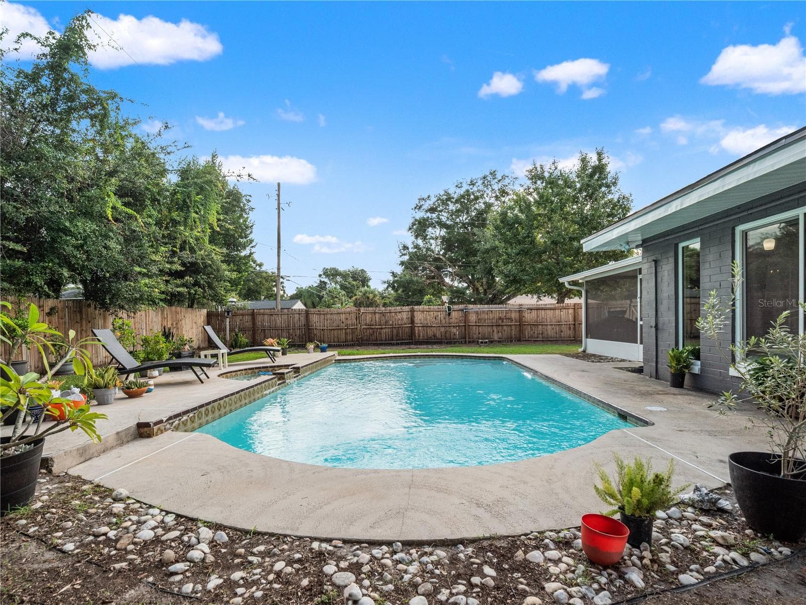 Large open chlorine pool. - 1210 CANBERRA AVE, ORLANDO