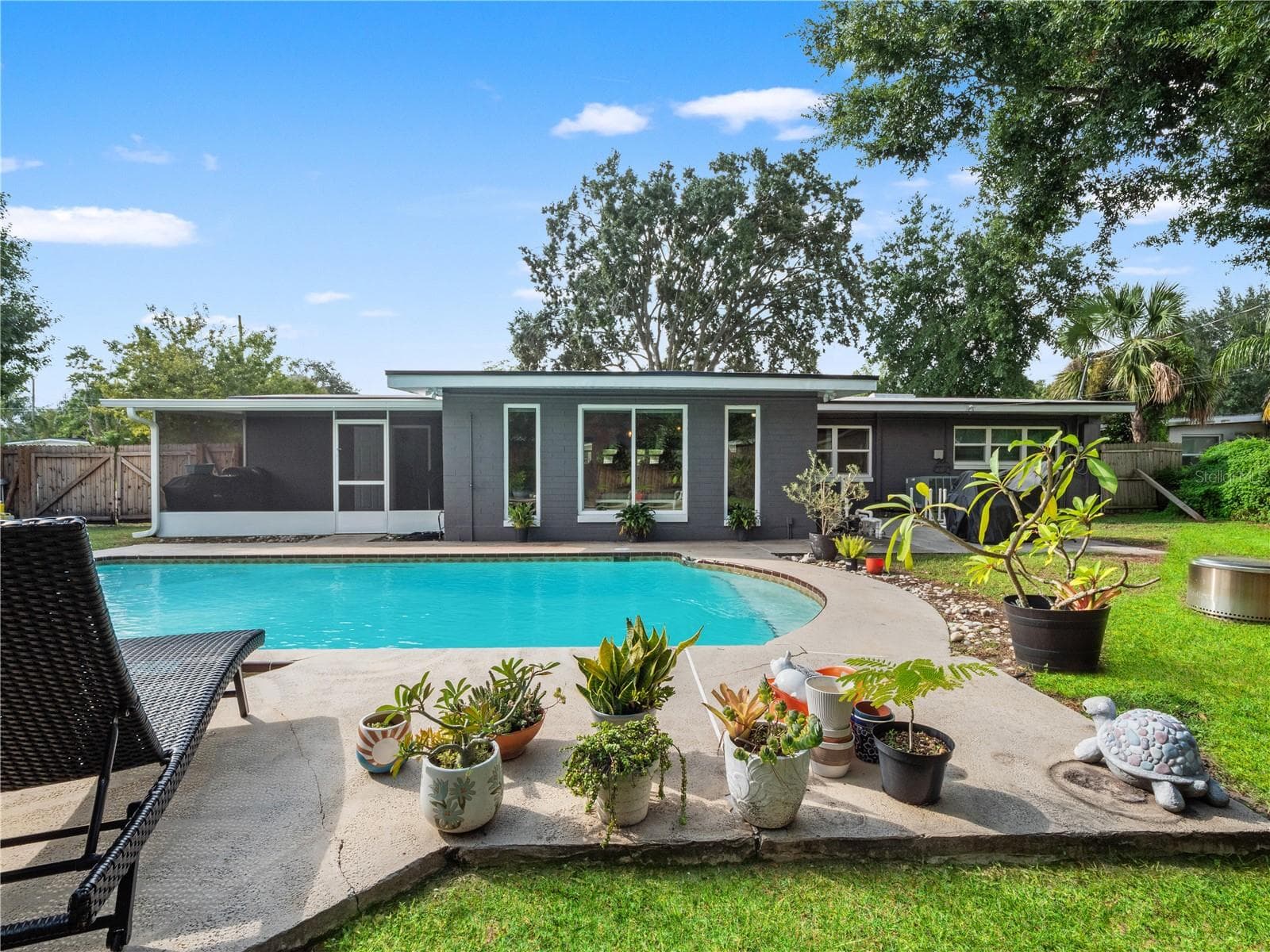 View to the home. - 1210 CANBERRA AVE, ORLANDO