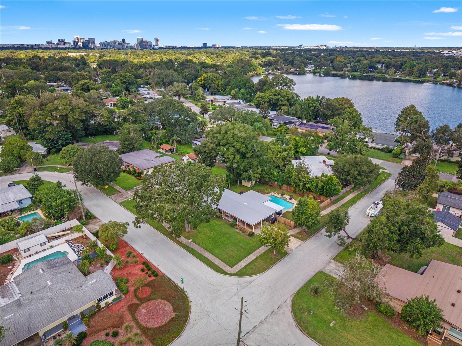 Approximately 15 minutes to Downtown Orlando. - 1210 CANBERRA AVE, ORLANDO