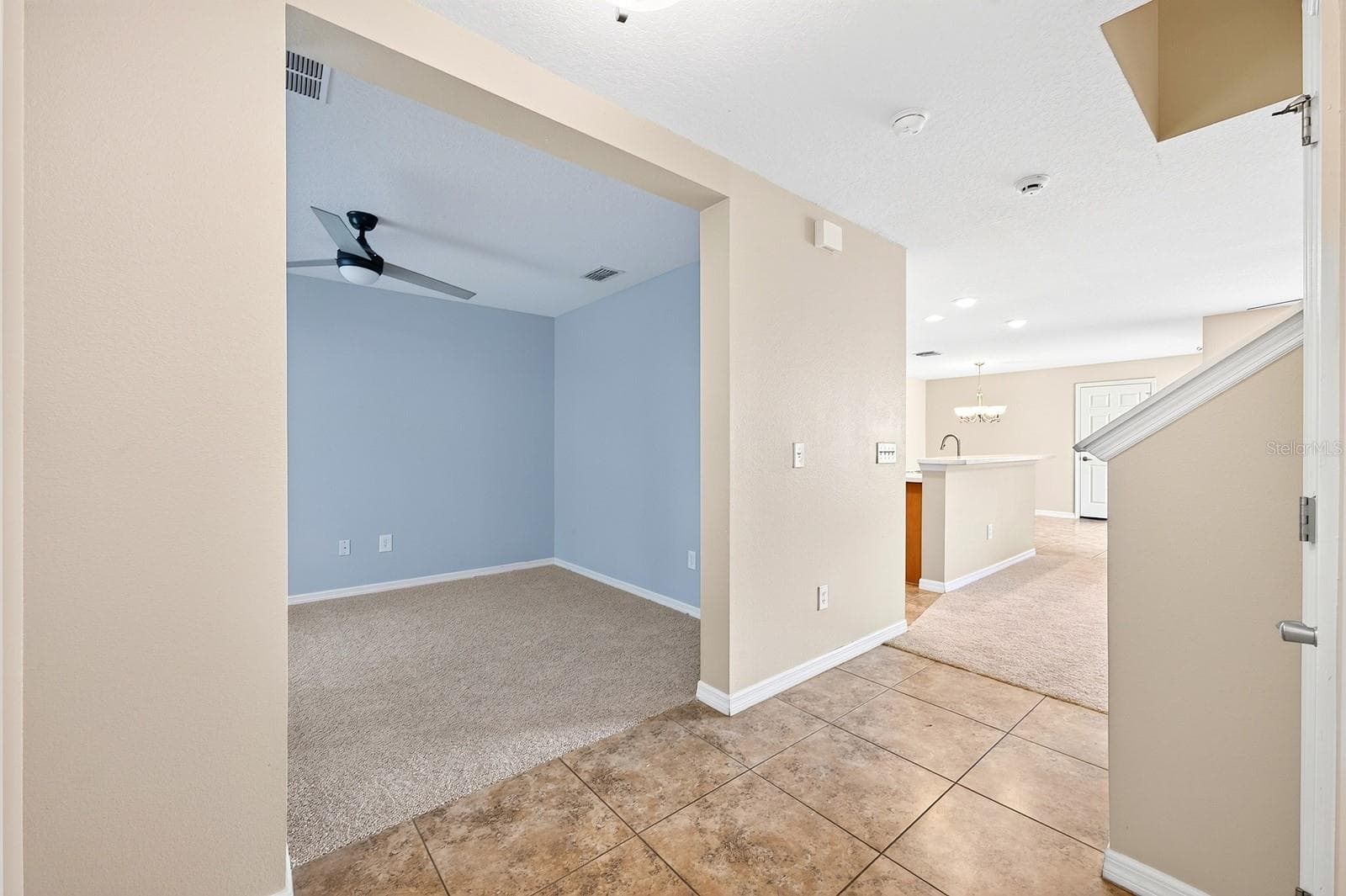 Great floor plan if you need a home office. - 2564 ABEY BLANCO DR, ORLANDO