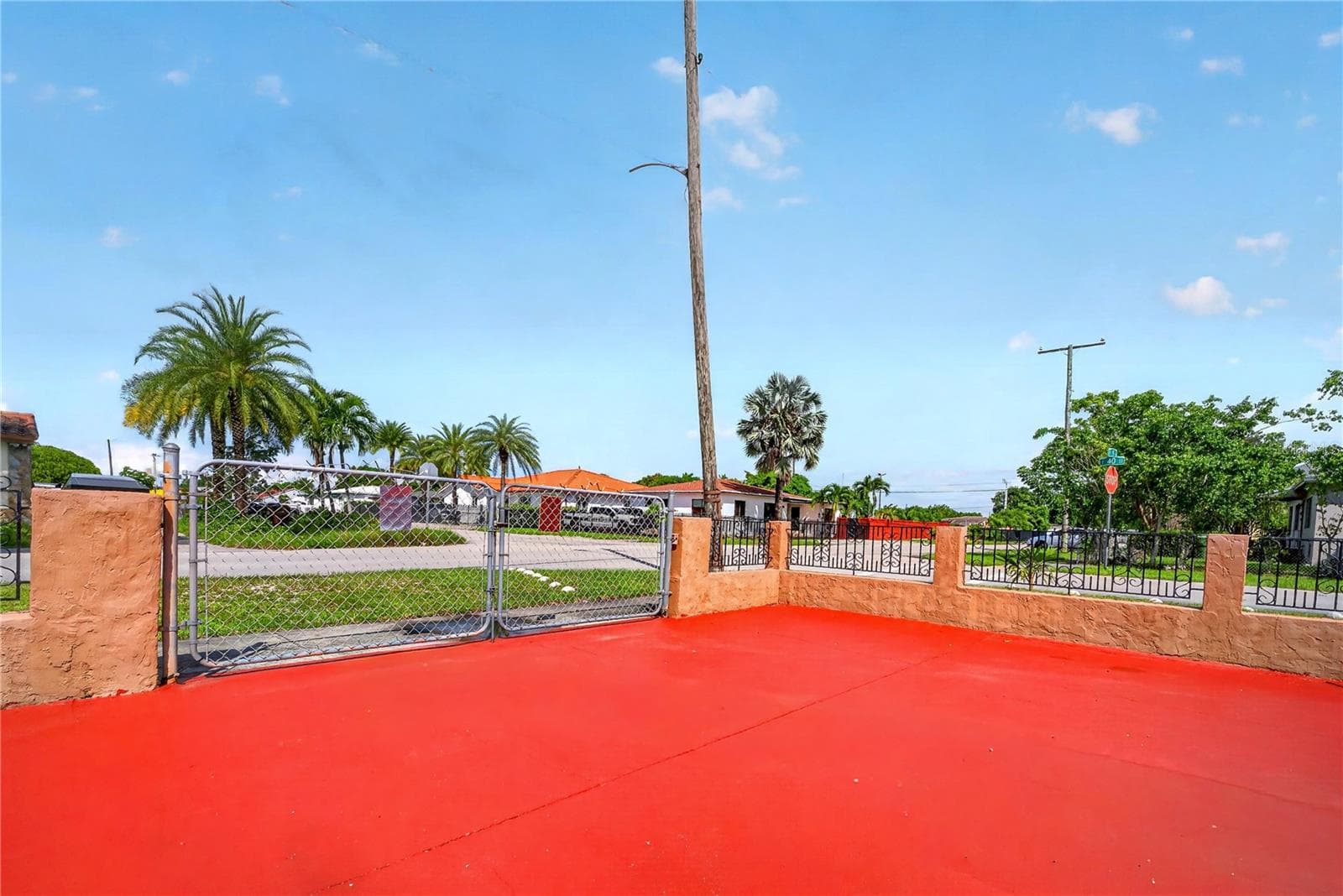 Single Family Residence at 500 E 40TH ST, HIALEAH, photo 17 of 36