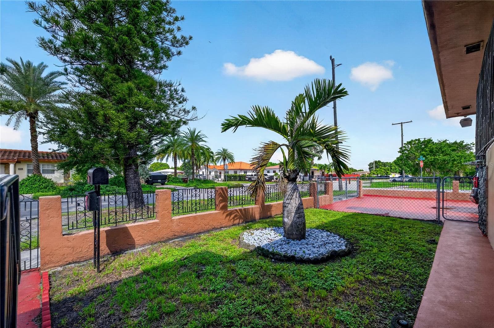 Single Family Residence at 500 E 40TH ST, HIALEAH, photo 31 of 36