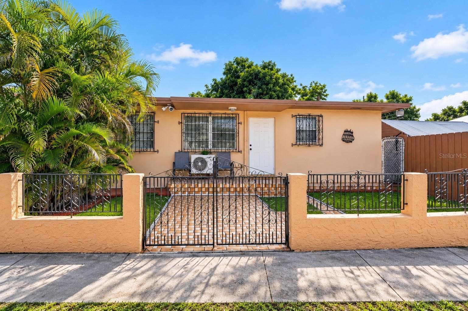 Single Family Residence at 500 E 40TH ST, HIALEAH, photo 33 of 36