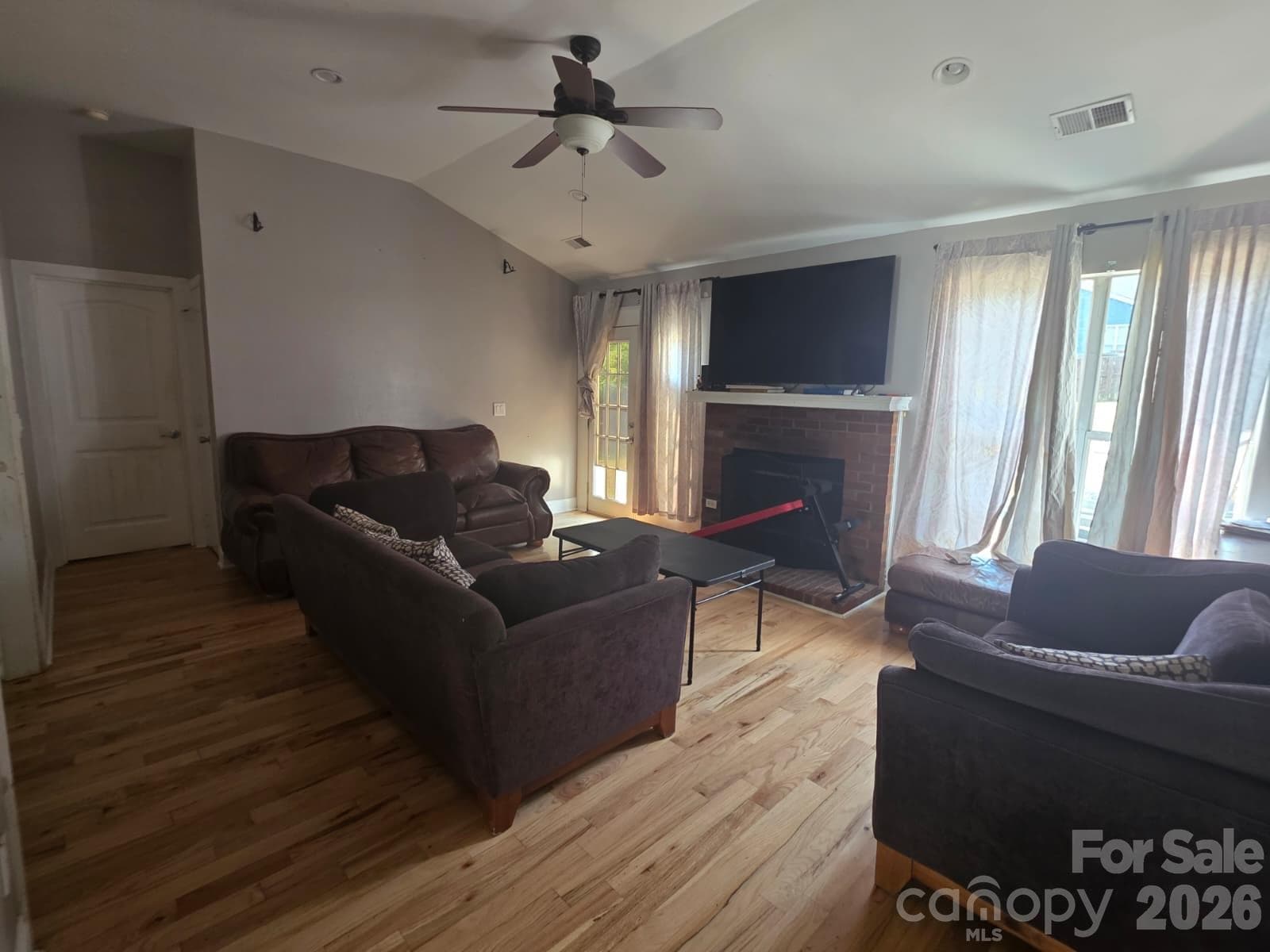 Single Family Residence at 11619 Bowsby Court, Charlotte, photo 8 of 9