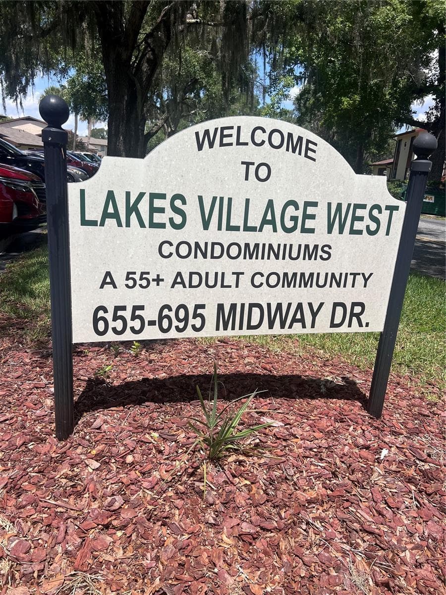 Condominium at 693 MIDWAY DR #A, OCALA, photo 14 of 18